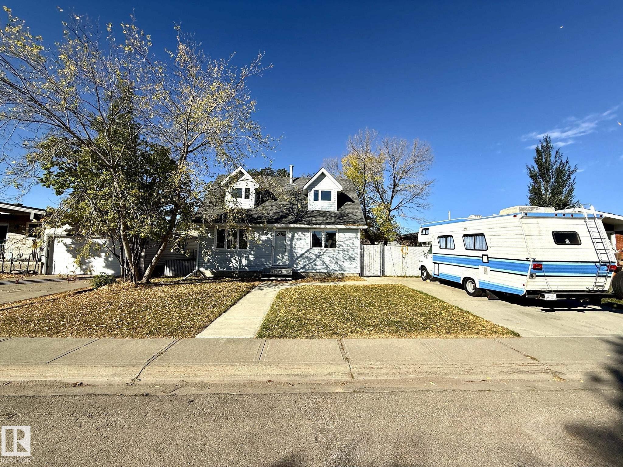 Third View of 16 WILD HAY Drive, Devon, Devon, Alberta, T9G 1S4