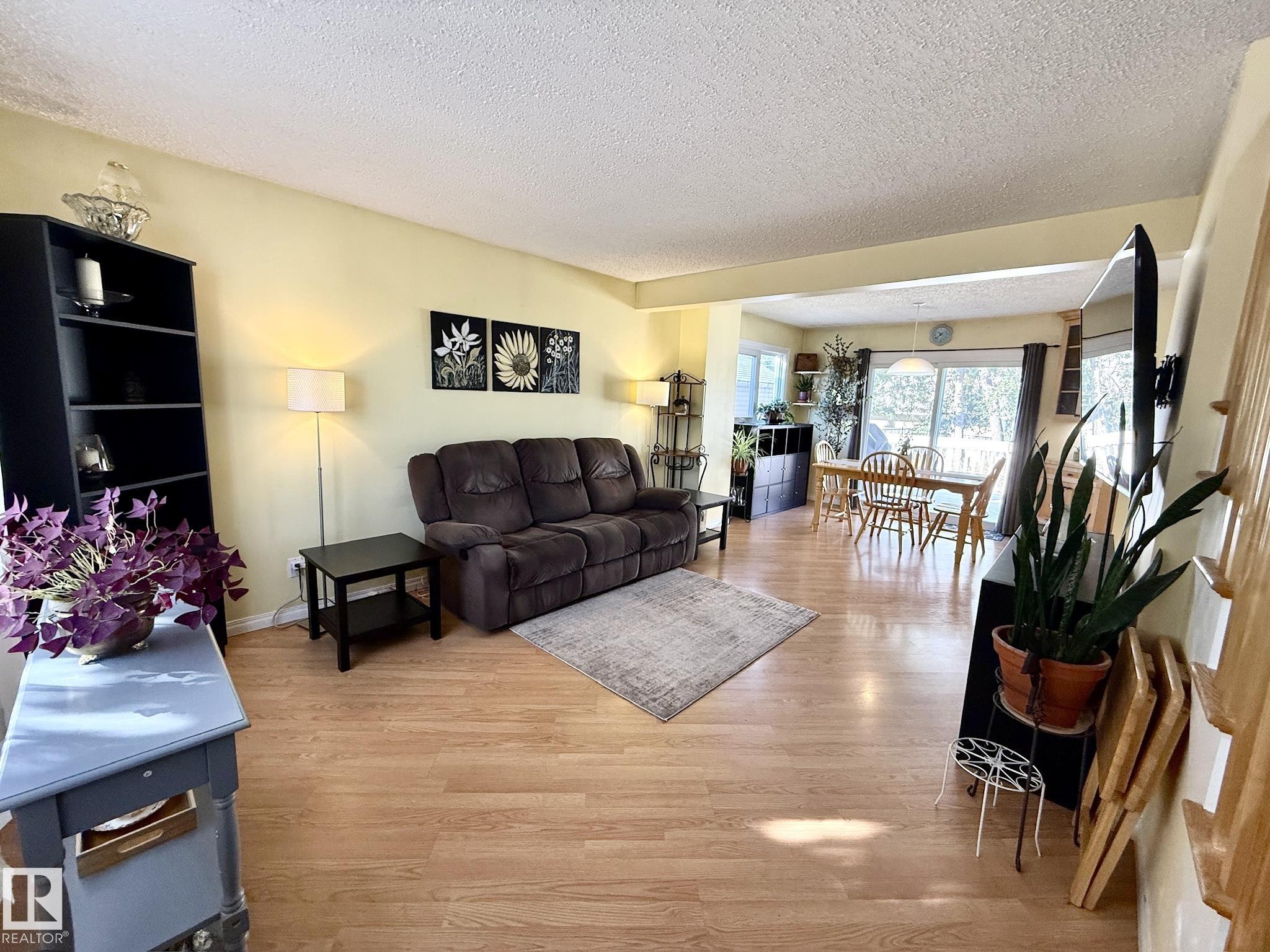Fifth View of 16 WILD HAY Drive, Devon, Devon, Alberta, T9G 1S4