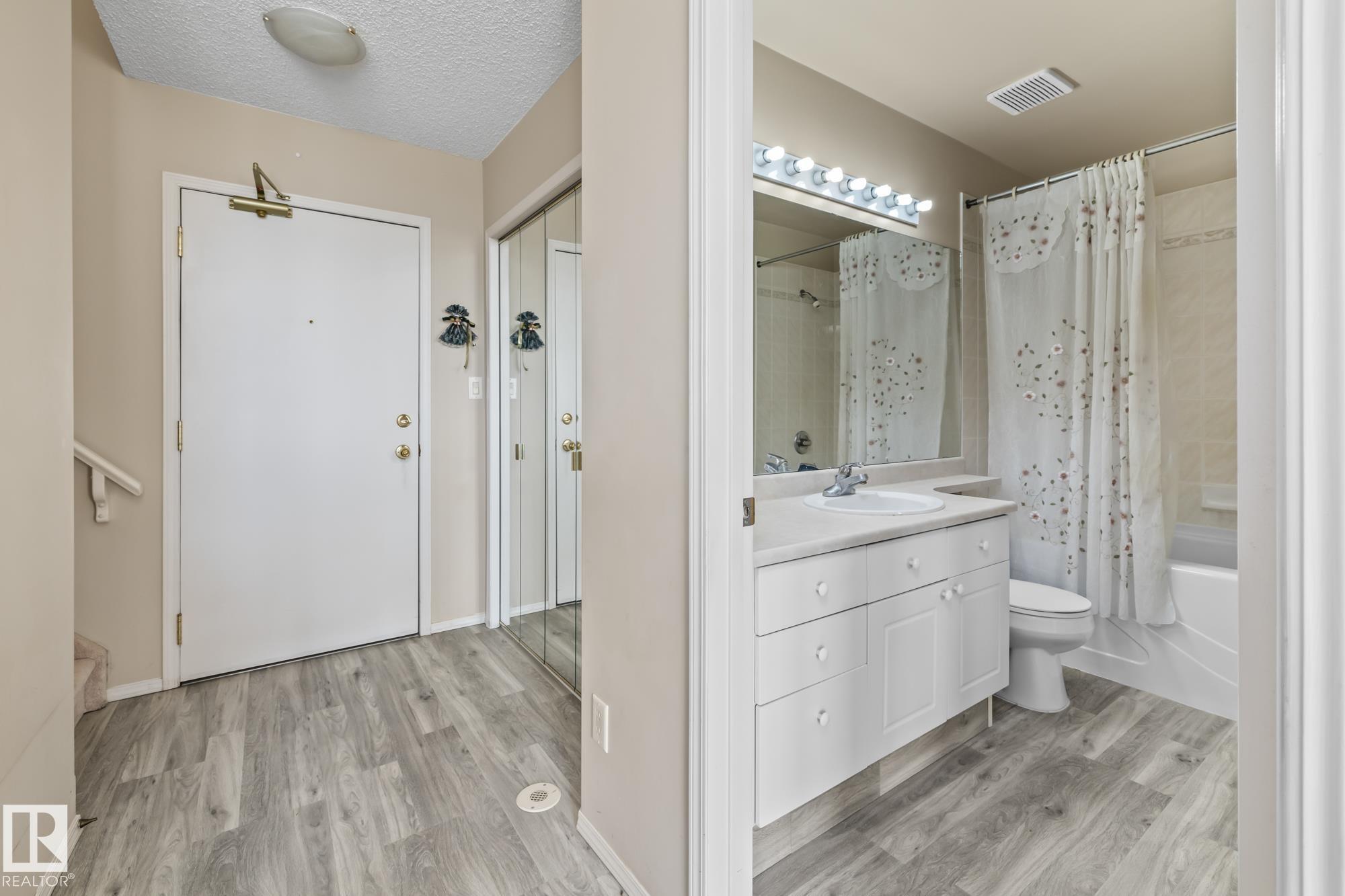 Third View of 500 182 HADDOW Close, Haddow, Edmonton, Alberta, T6R 2V1