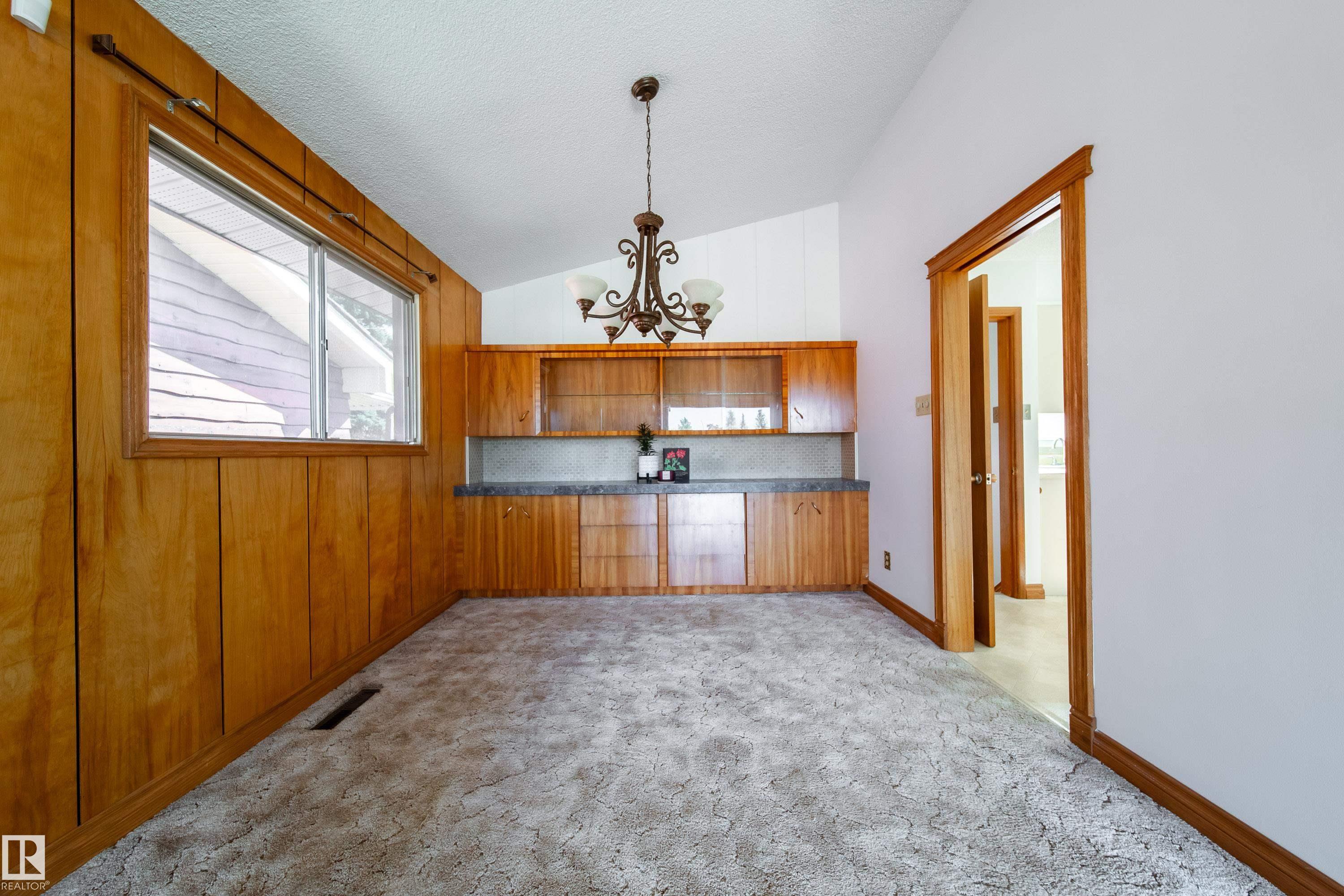 Fourth View of 6507 98 Avenue, Ottewell, Edmonton, Alberta, T6A 0A4