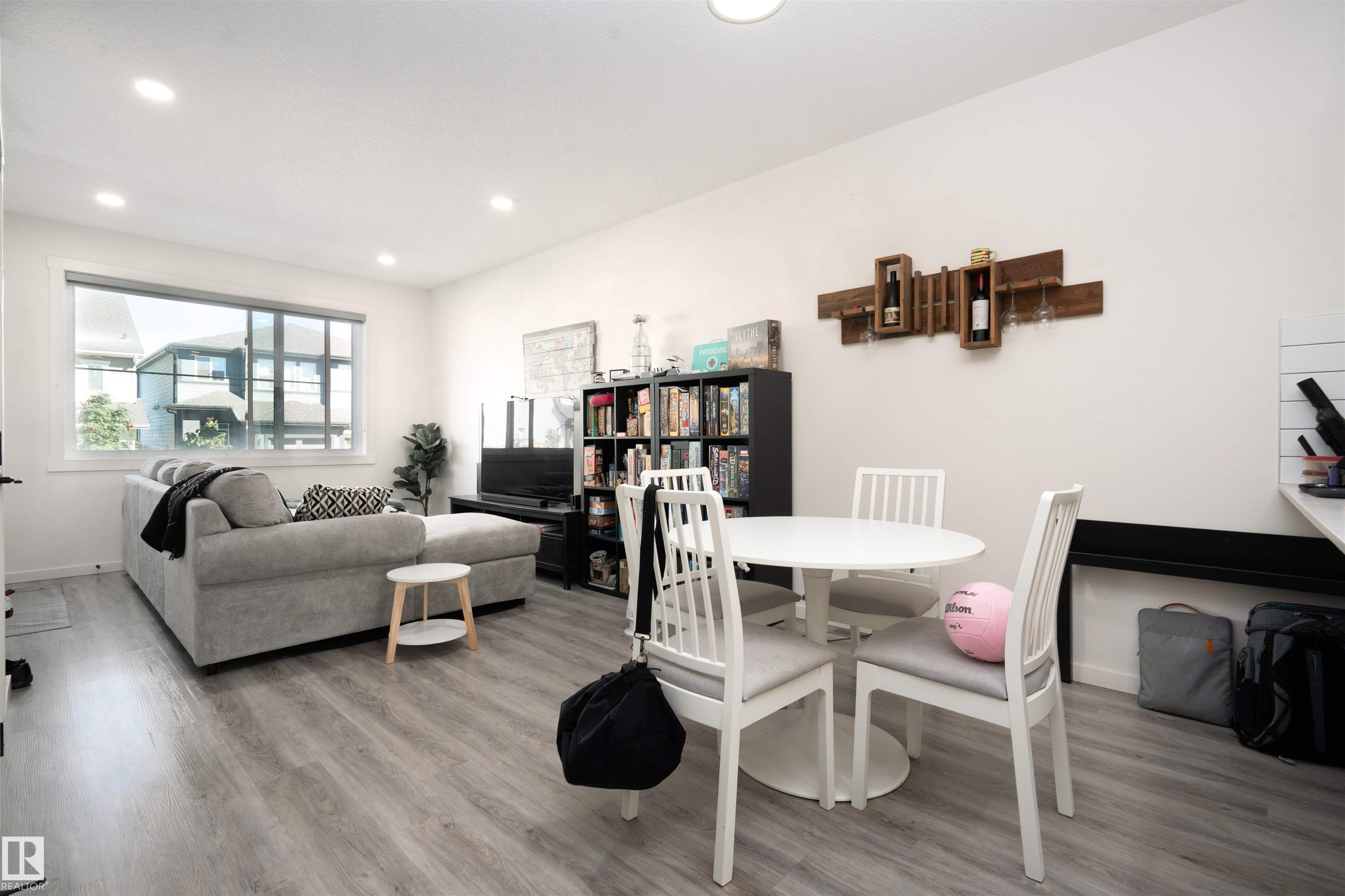 Second View of 1235 PODERSKY Wynd, Paisley, Edmonton, Alberta, T6W 4W3