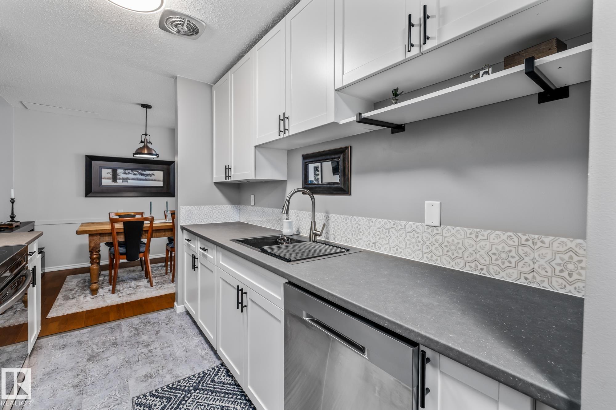 Fifth View of 13253 47 Street, Sifton Park, Edmonton, Alberta, T5A 3L5