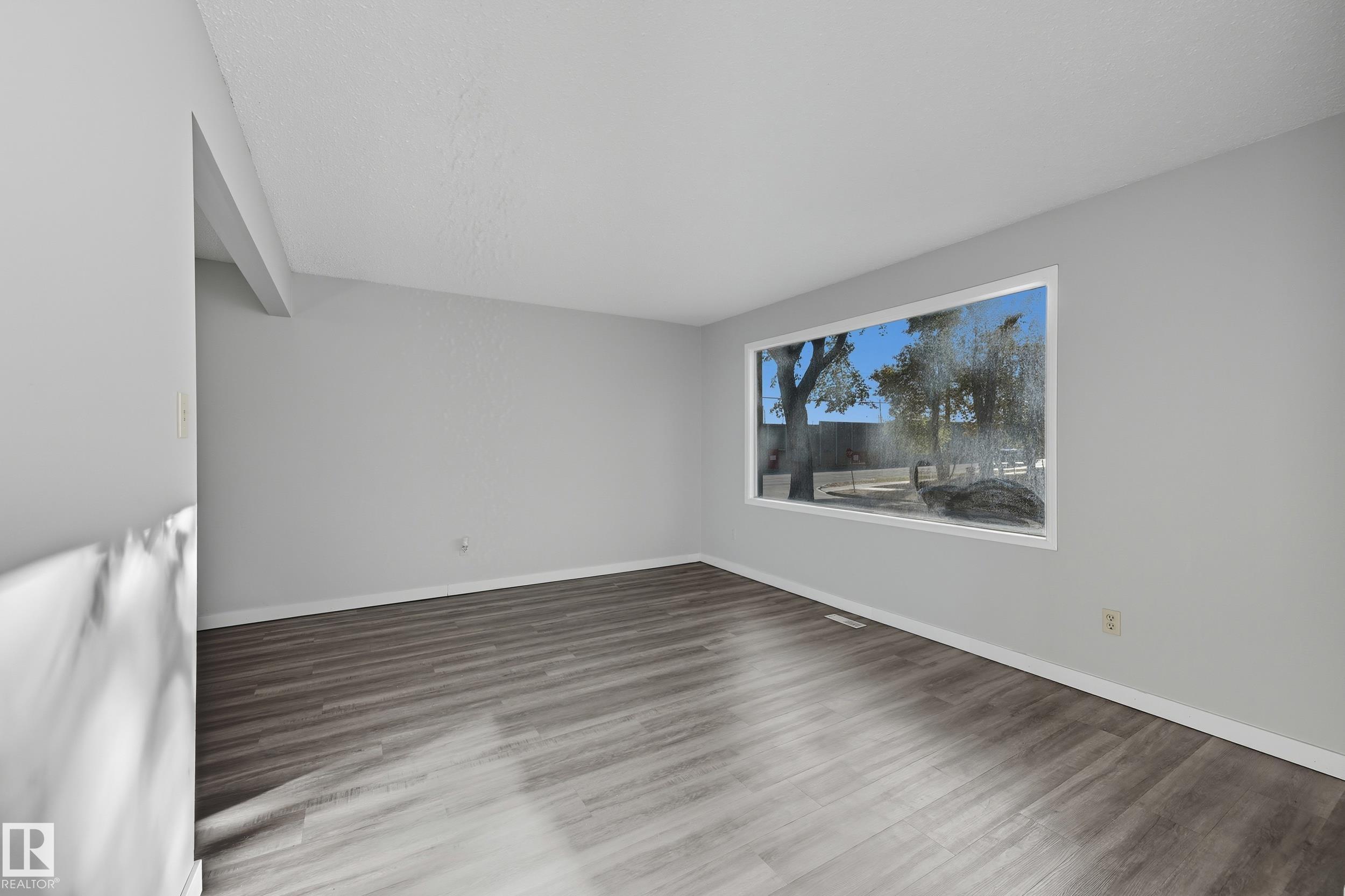 Third View of 12707 12709 122 Street, Calder, Edmonton, Alberta, T5E 0L3