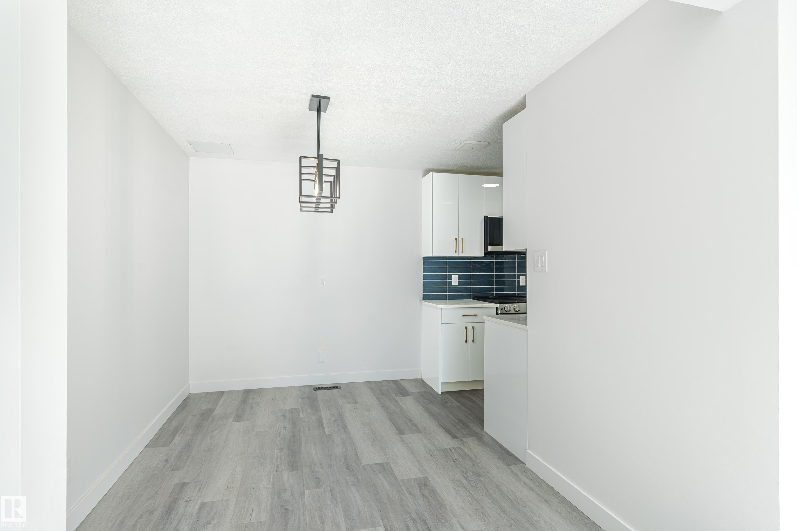 Fifth View of 5B TWIN Terrace NW, Tweddle Place, Edmonton, Alberta, T6K 1V4