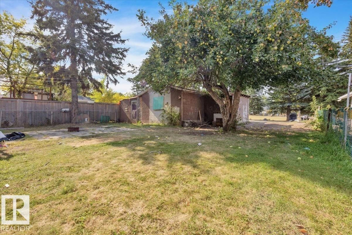 Third View of 12016 67 Street, Montrose (Edmonton), Edmonton, Alberta, T5B 1M5