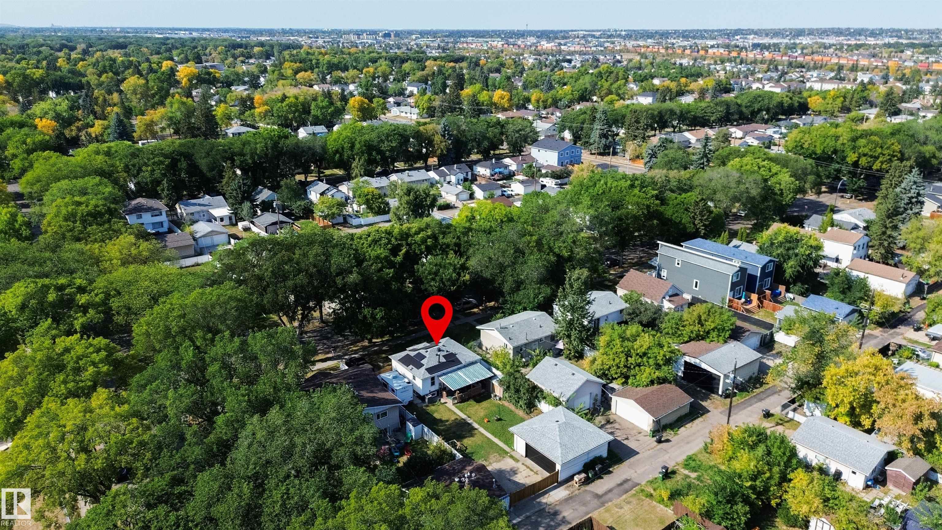 Third View of 12005 40 ST, Beacon Heights, Edmonton, Alberta, T5W 2L2