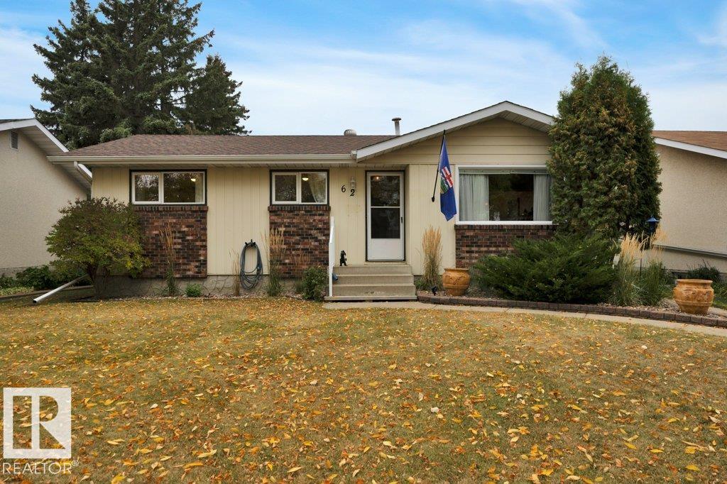 62 CORINTHIA Drive, E4460141, Alberta,