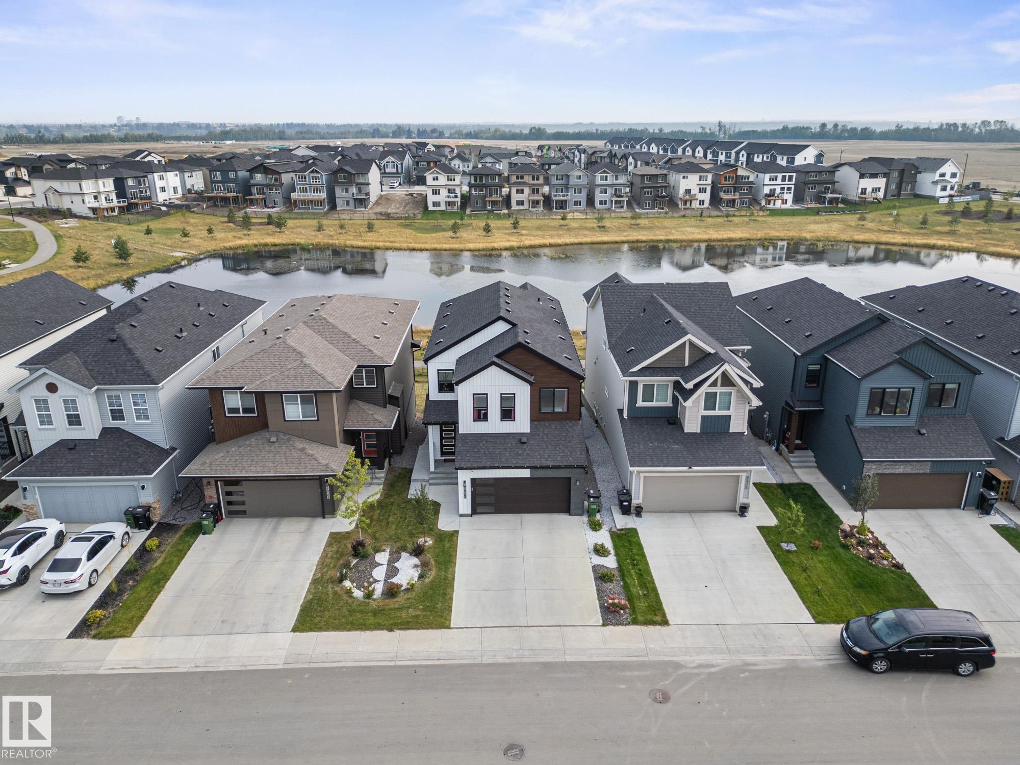 Fifth View of 19107 22 Avenue, River's Edge, Edmonton, Alberta, T6M 1R1