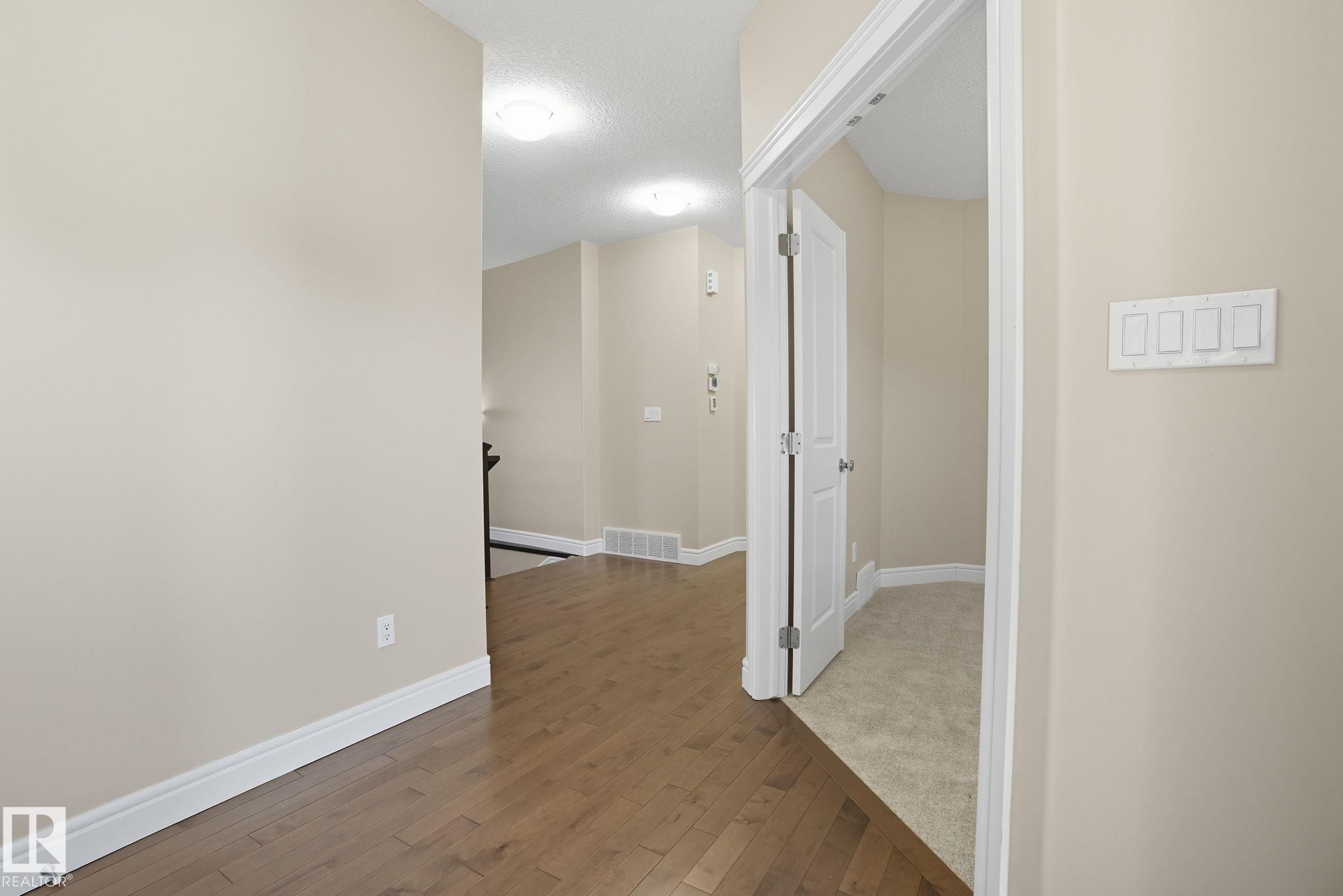 Fourth View of 9216 181 Avenue, Klarvatten, Edmonton, Alberta, T5Z 0K1