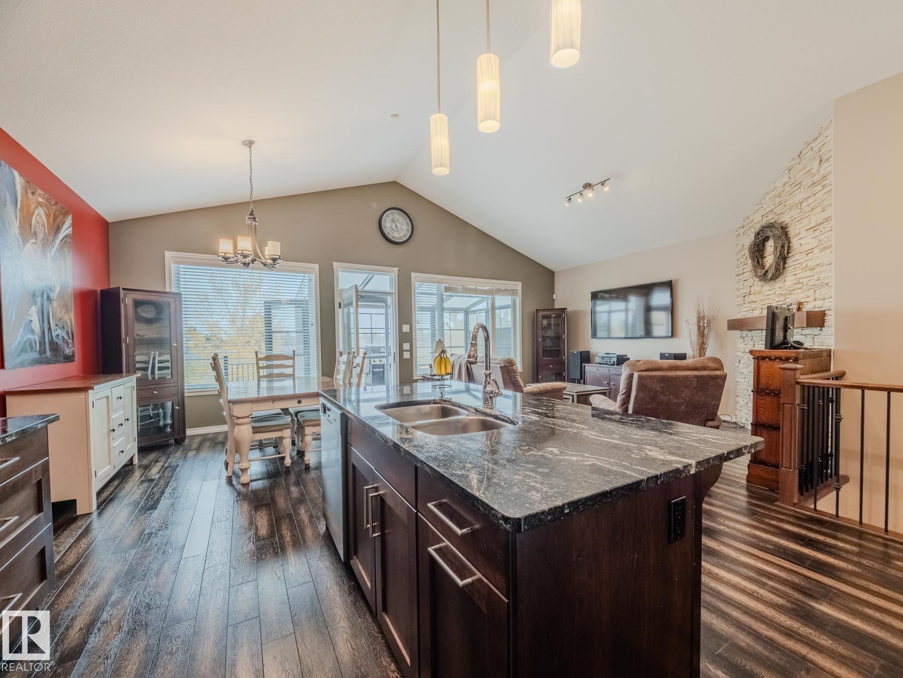 172 MCDOWELL Wynd, E4460637, Alberta,