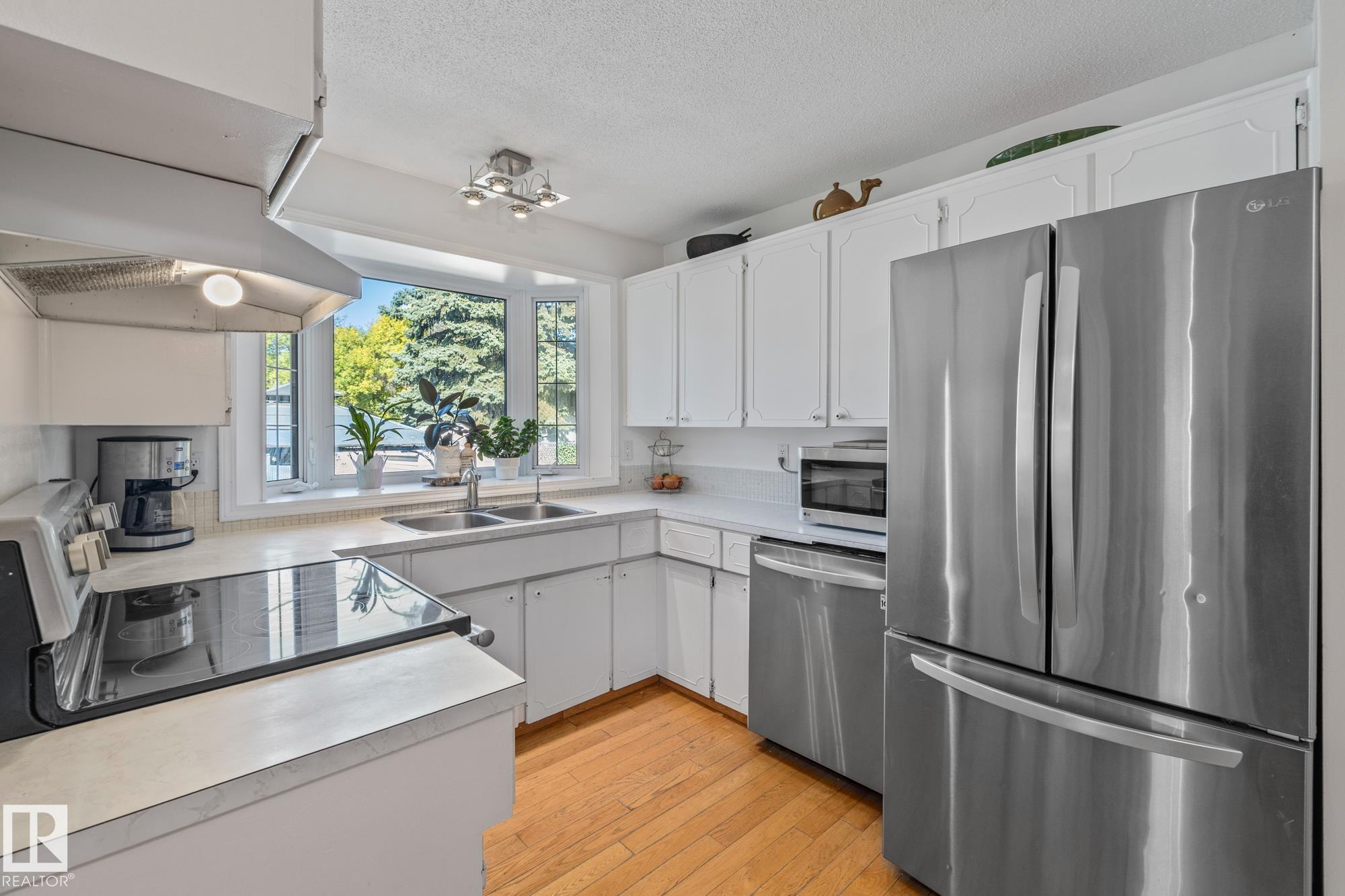 18 BURNHAM Avenue, E4460792, Alberta,