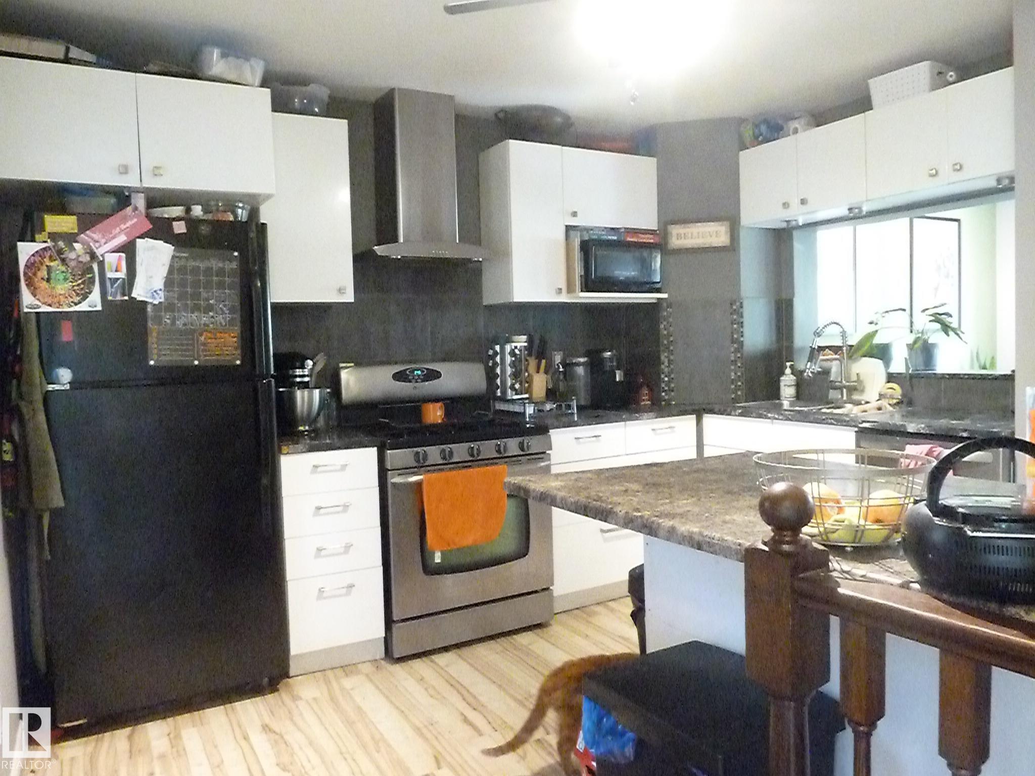 15436 92 Avenue, E4460836, Alberta,