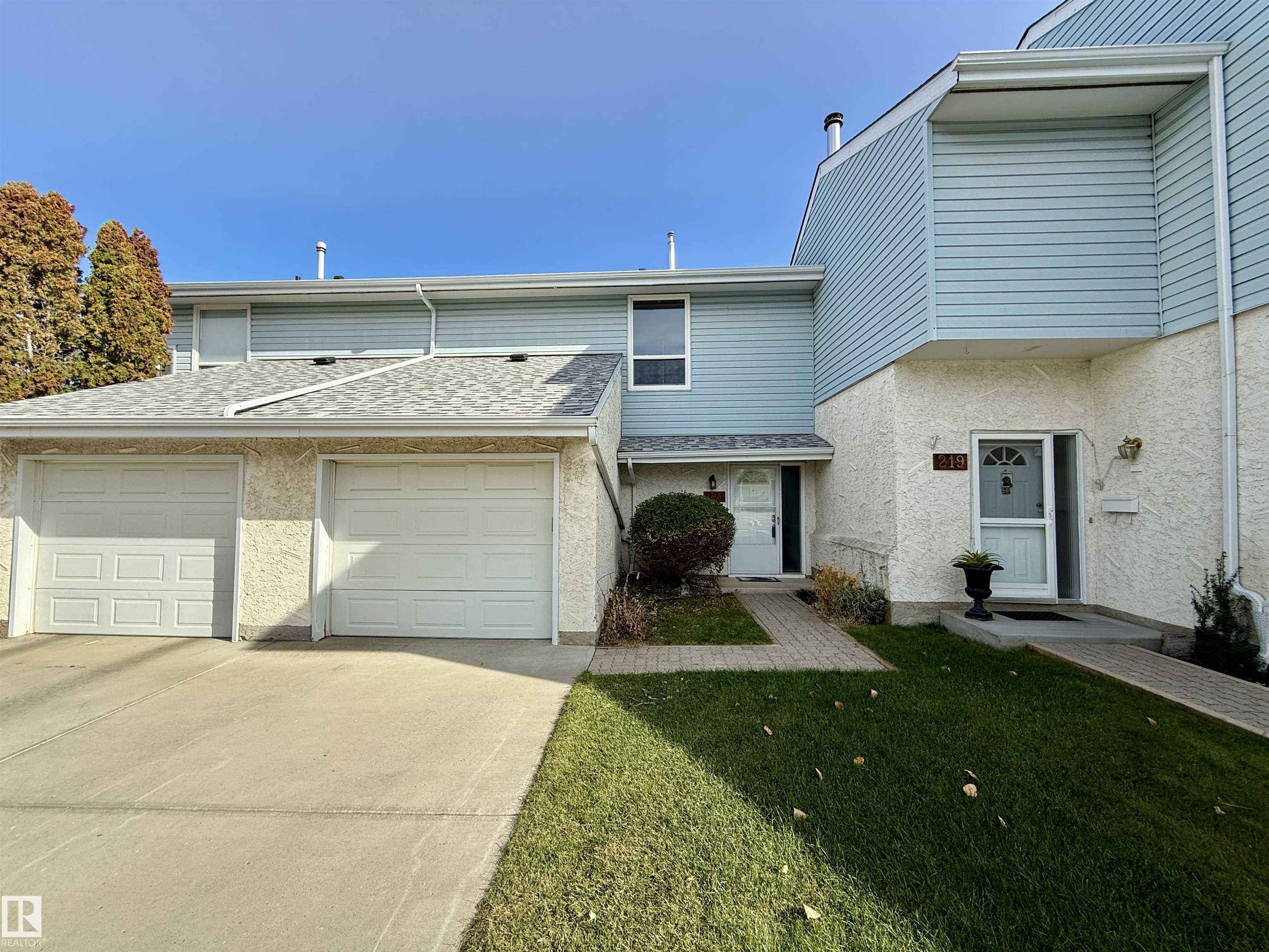 221 CALLINGWOOD Place, E4461015, Alberta,