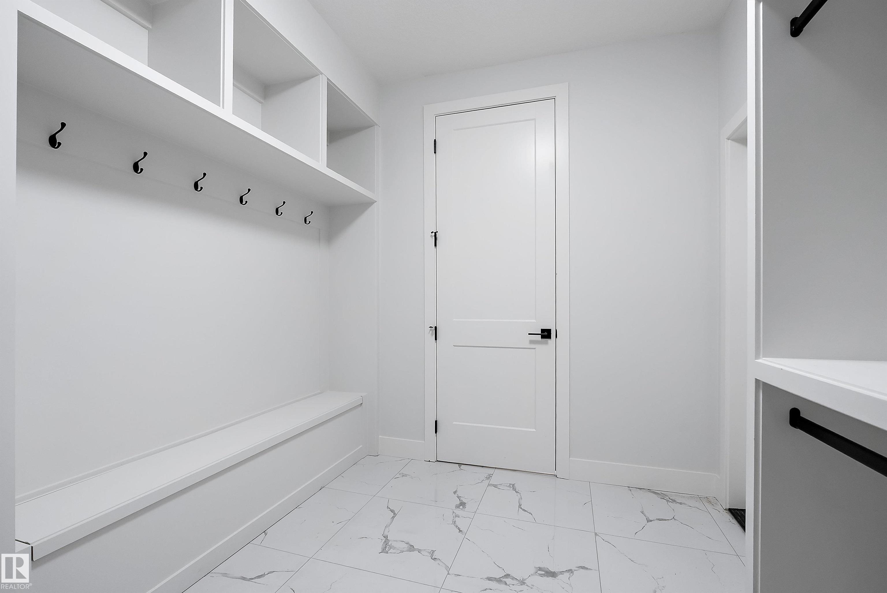 Fourth View of 6890 KNOX Loop, Keswick, Edmonton, Alberta, T6W 4R3