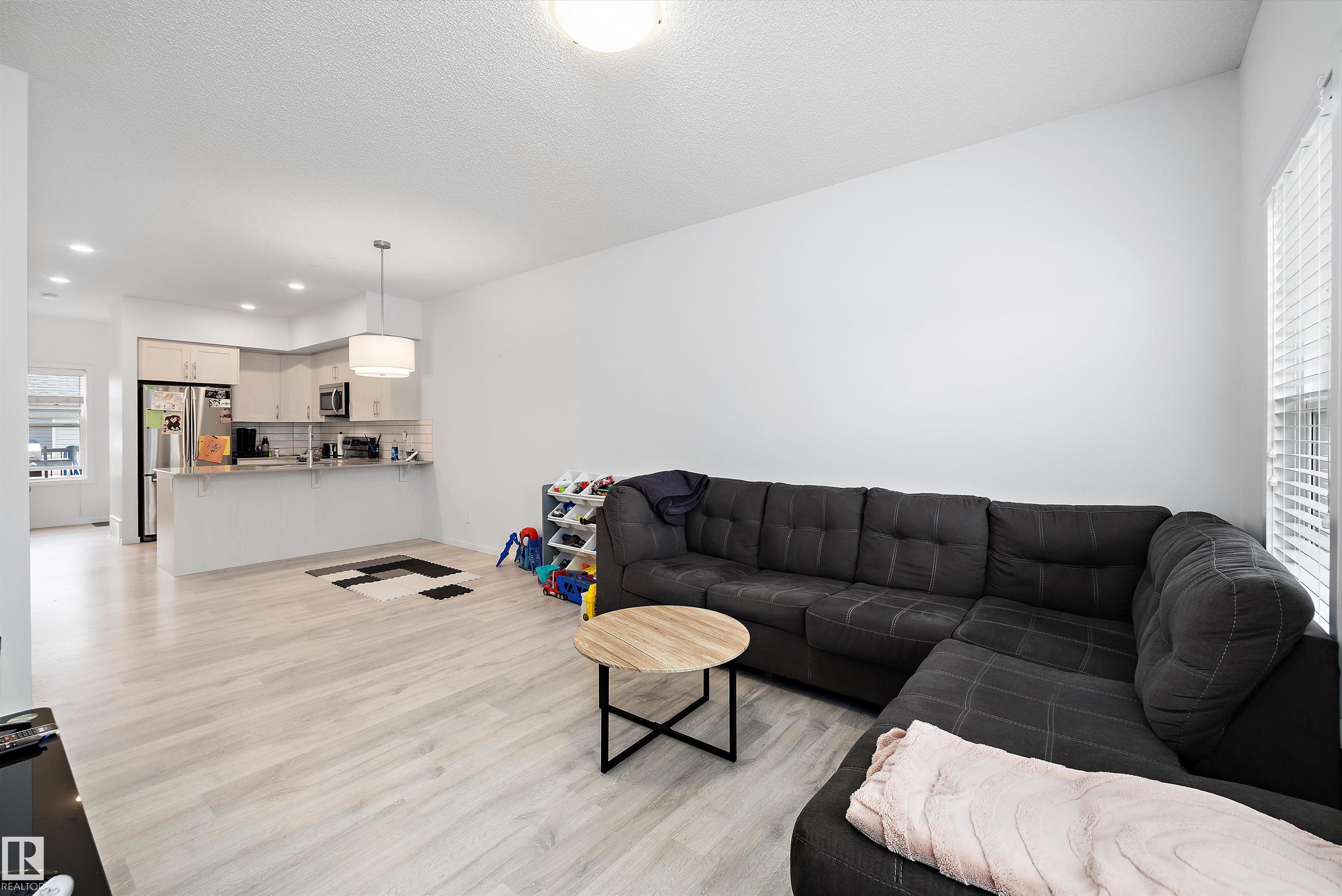 Fifth View of 4317 Cooke Lane, Chappelle Area, Edmonton, Alberta, T6W 4M7