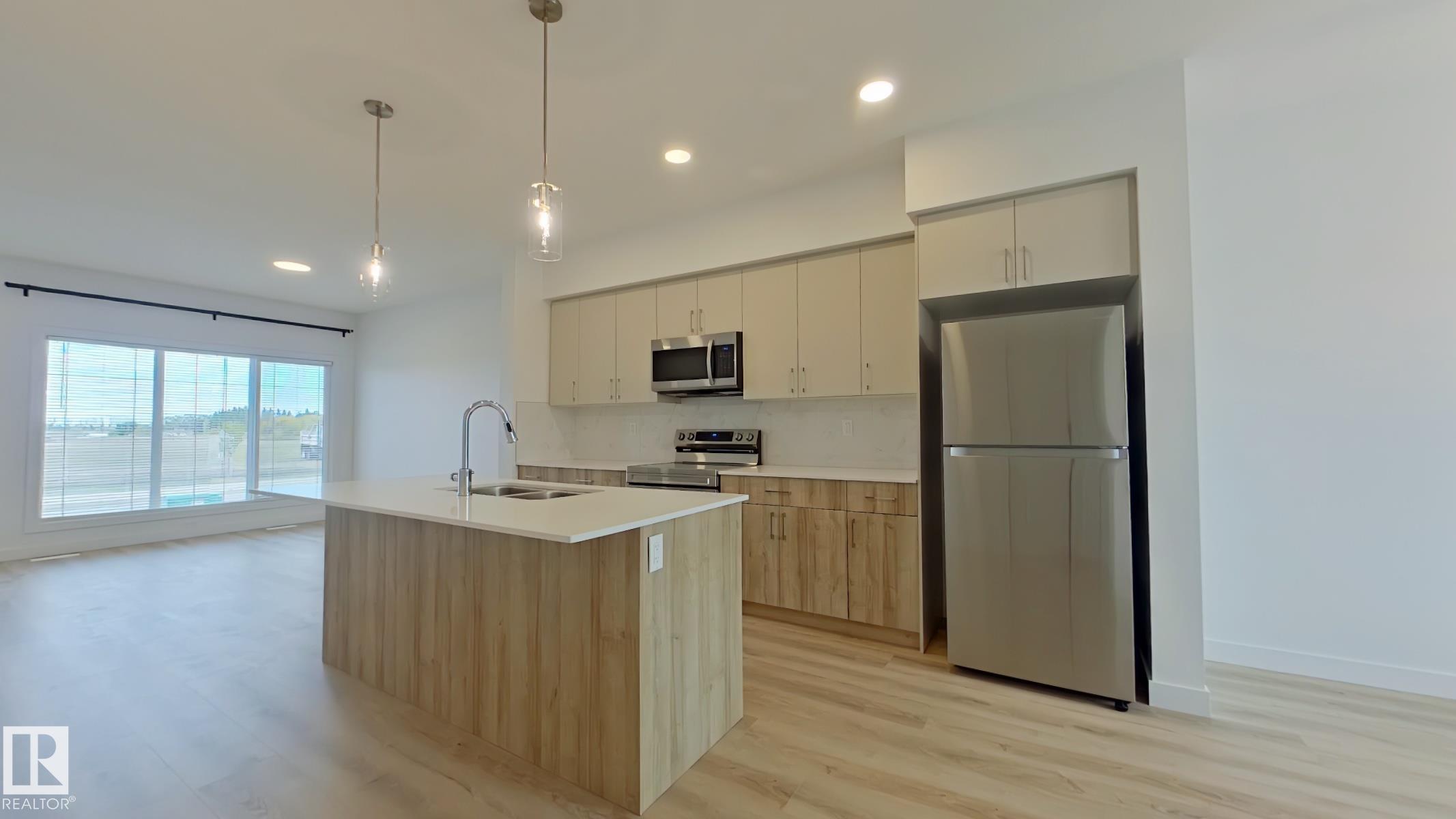 Main 1037 Aster Boulevard, E4461514, Alberta,