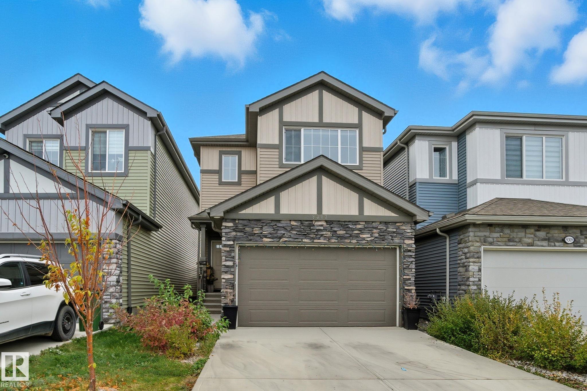 9307 PEAR LINK, E4461623, Alberta,