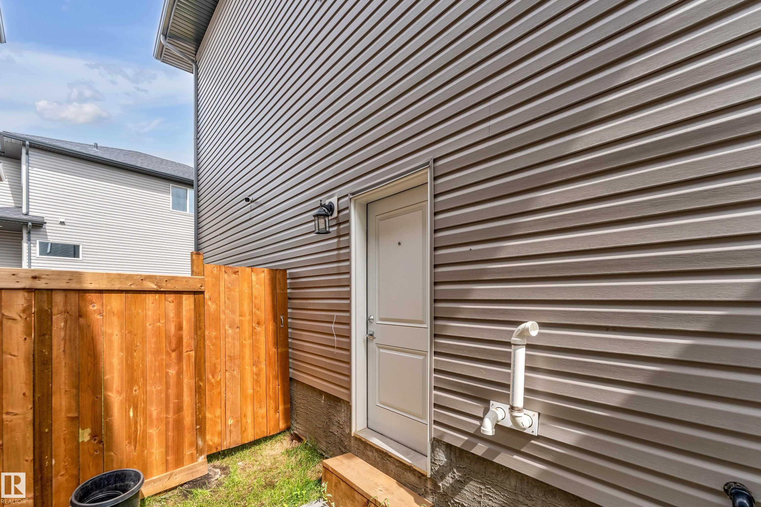 Fourth View of 449 ROBERTS Crescent, Robinson, Leduc, Alberta, T9E 1N4