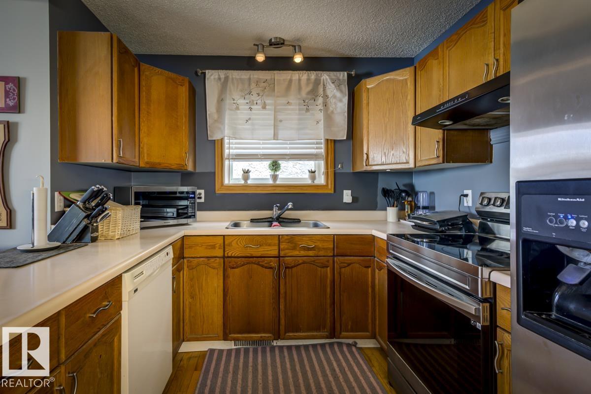 Fifth View of 1187 LAKEWOOD Road N, Tipaskan, Edmonton, Alberta, T6K 4C6