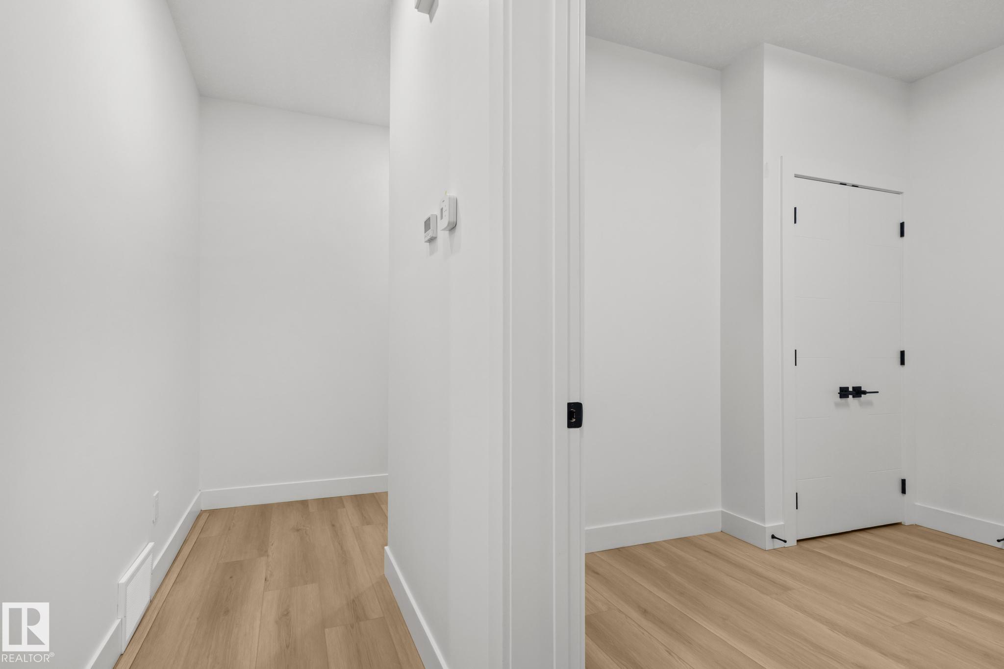 Fifth View of 15417 20 Street, Gorman, Edmonton, Alberta, T5Y 4H8