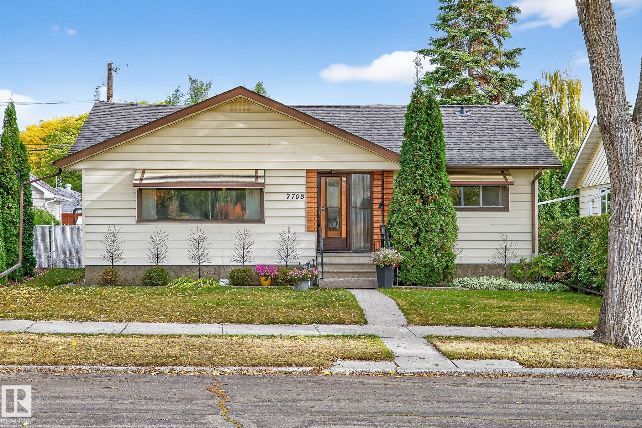 Second View of 7708 98A Avenue NW, Forest Heights (Edmonton), Edmonton, Alberta, T6C 0C5
