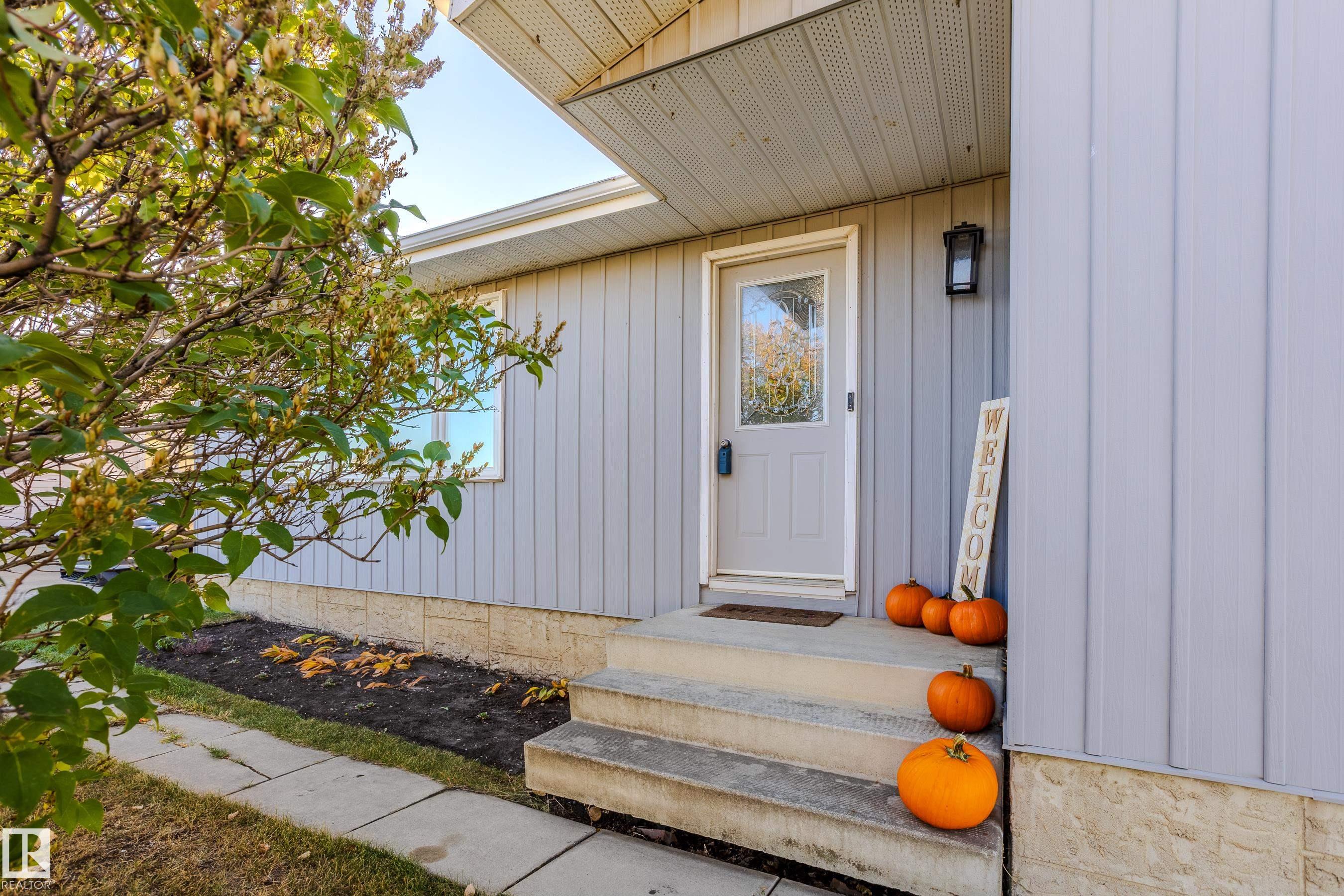 9713 100 Avenue, E4461833, Alberta,