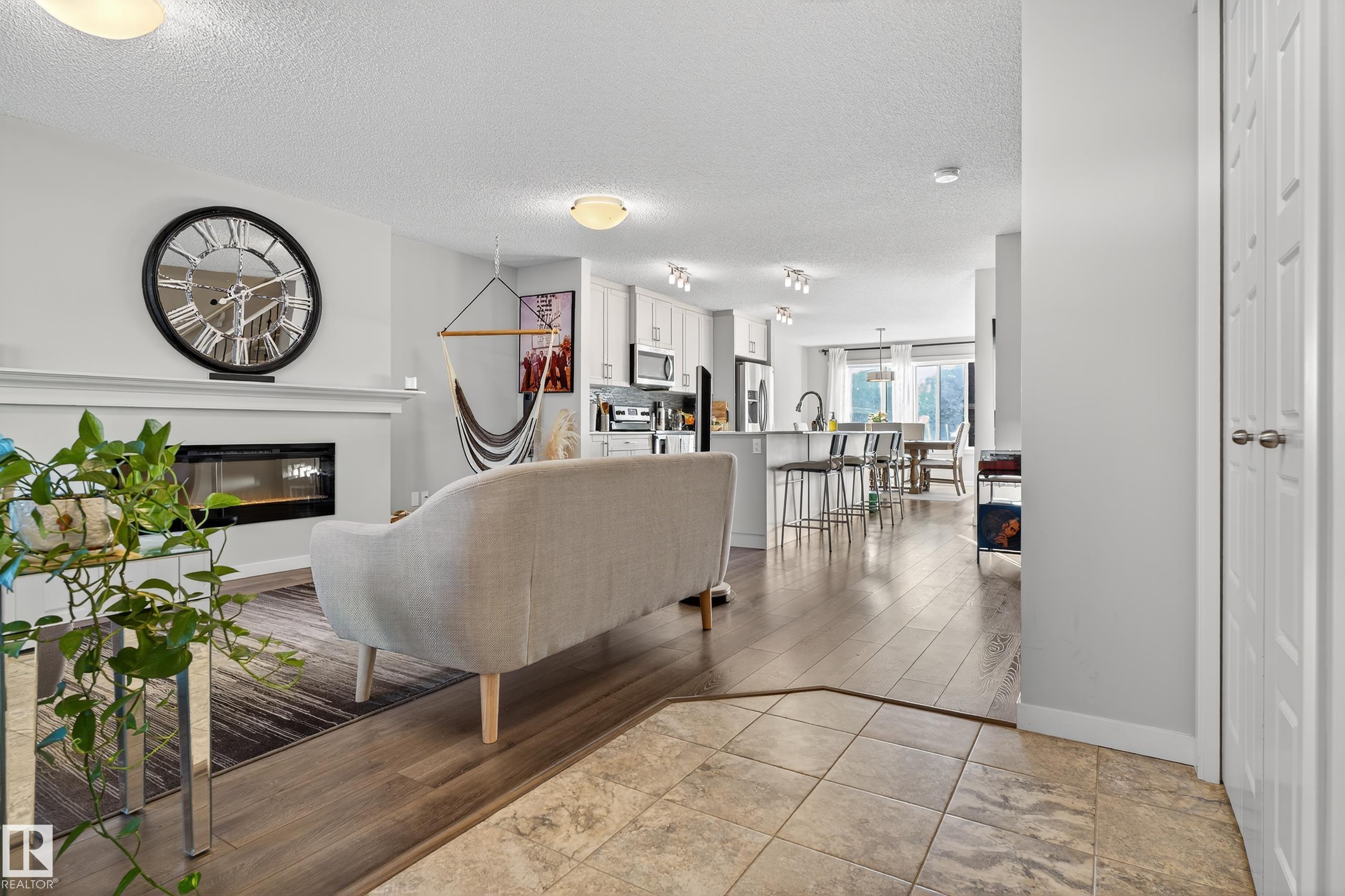 Fourth View of 1536 22 ST NW, Laurel, Edmonton, Alberta, T6T 2B8