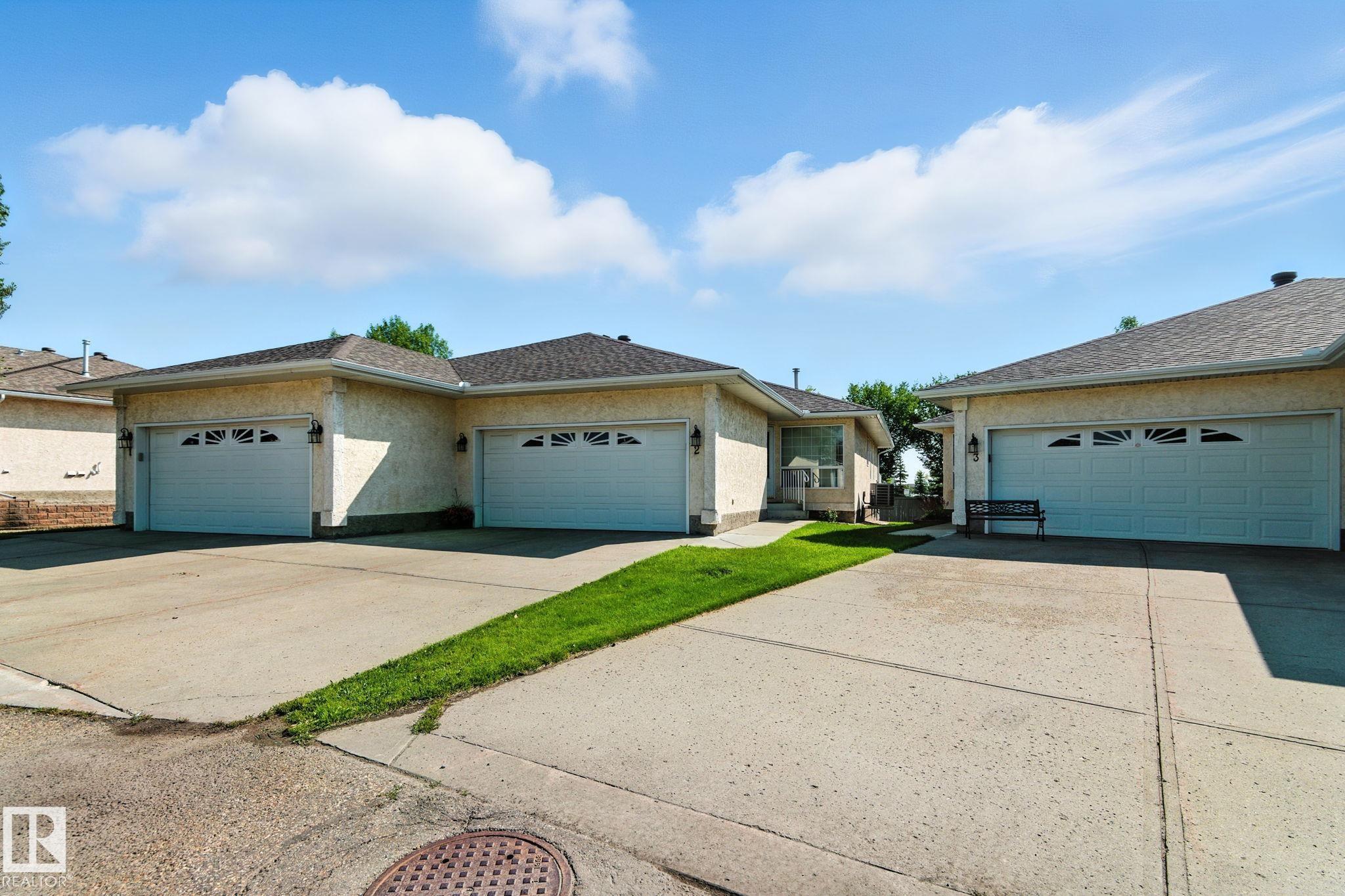 Second View of 2 14428 MILLER BLVD, Miller, Edmonton, Alberta, T5Y 2Y6