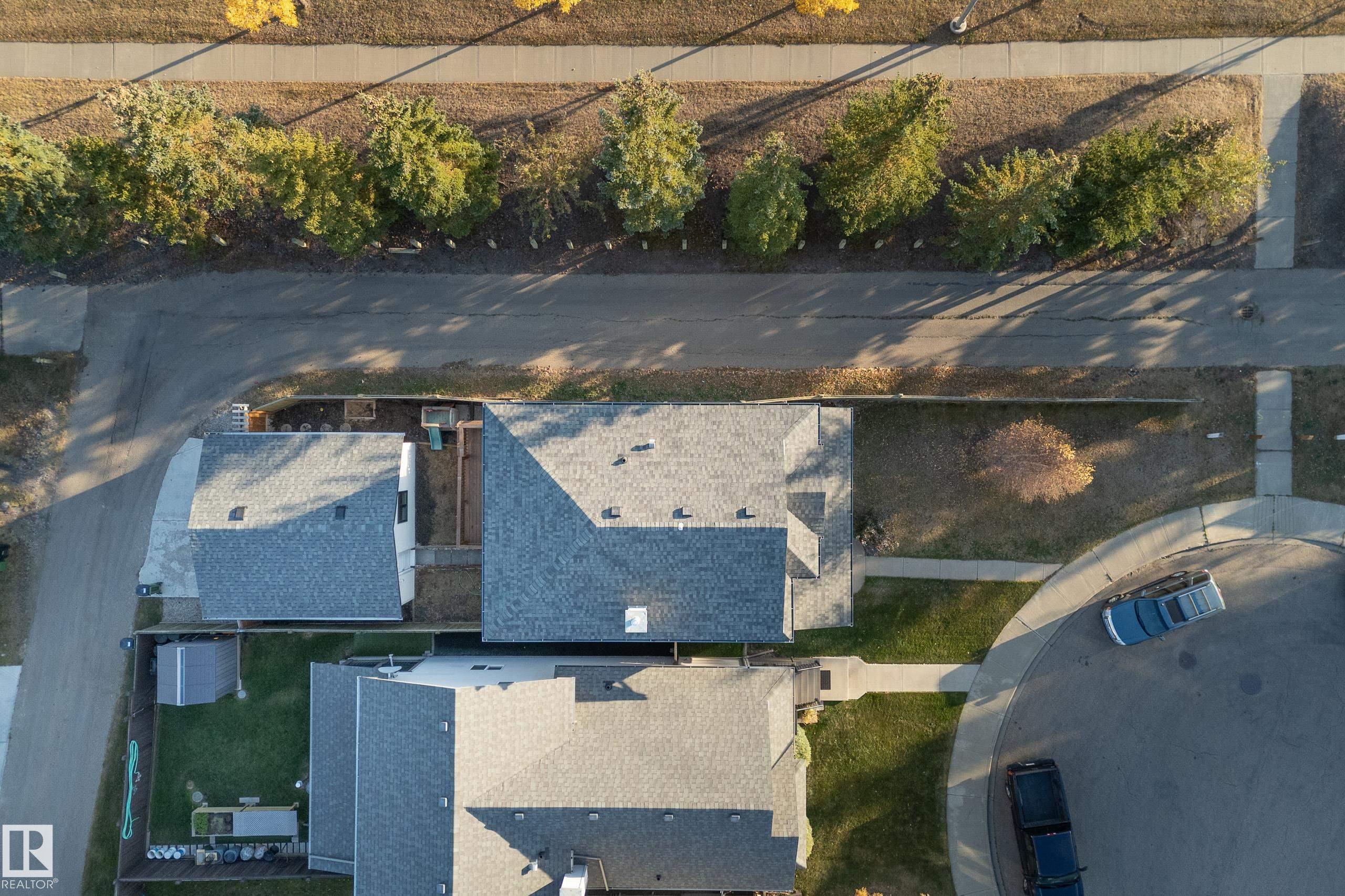 Third View of Carlton, Edmonton, Alberta, T6V 1N6