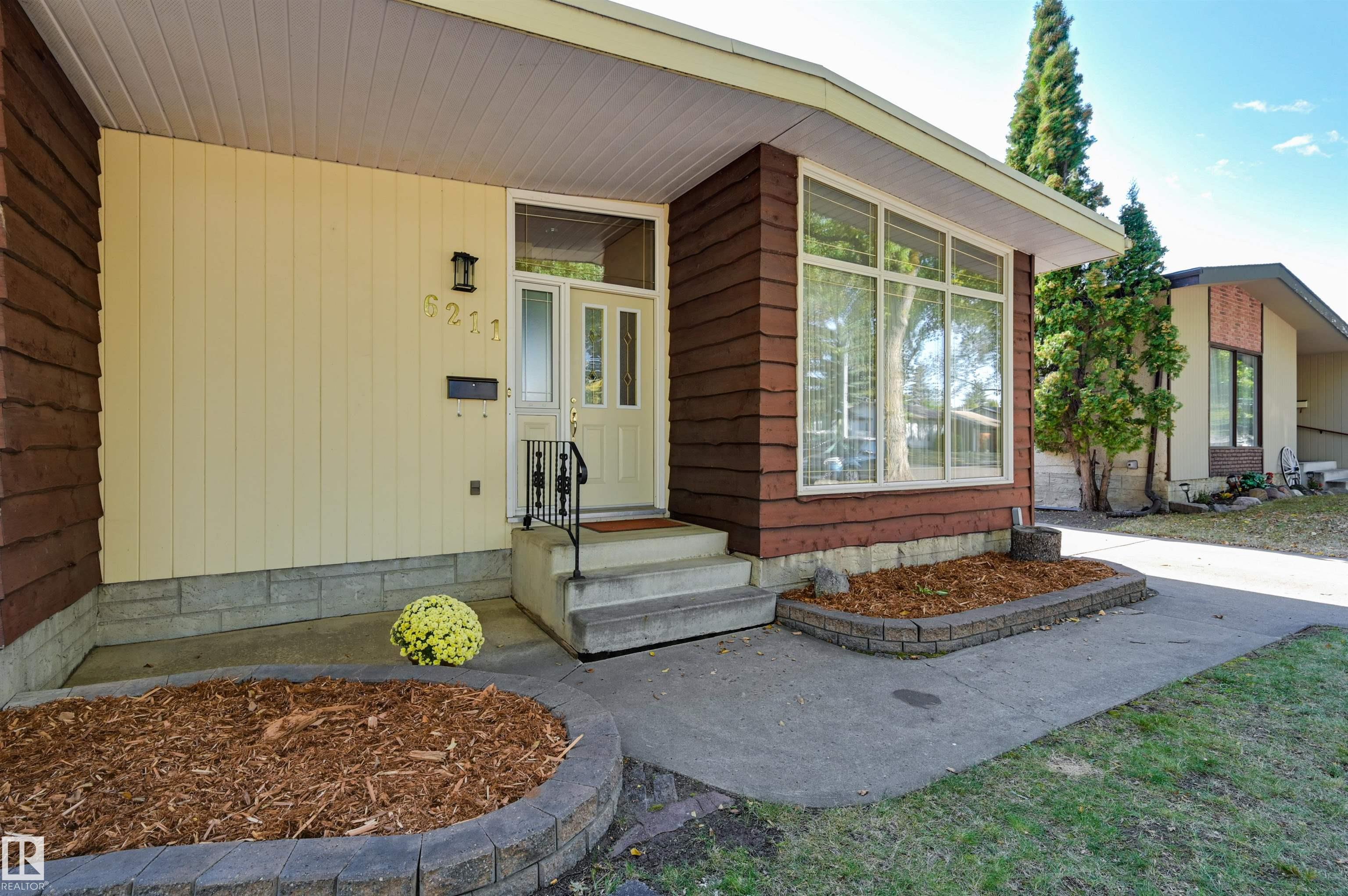 Fourth View of 6211 148 Avenue NW, Mcleod, Edmonton, Alberta, T5A 1V2