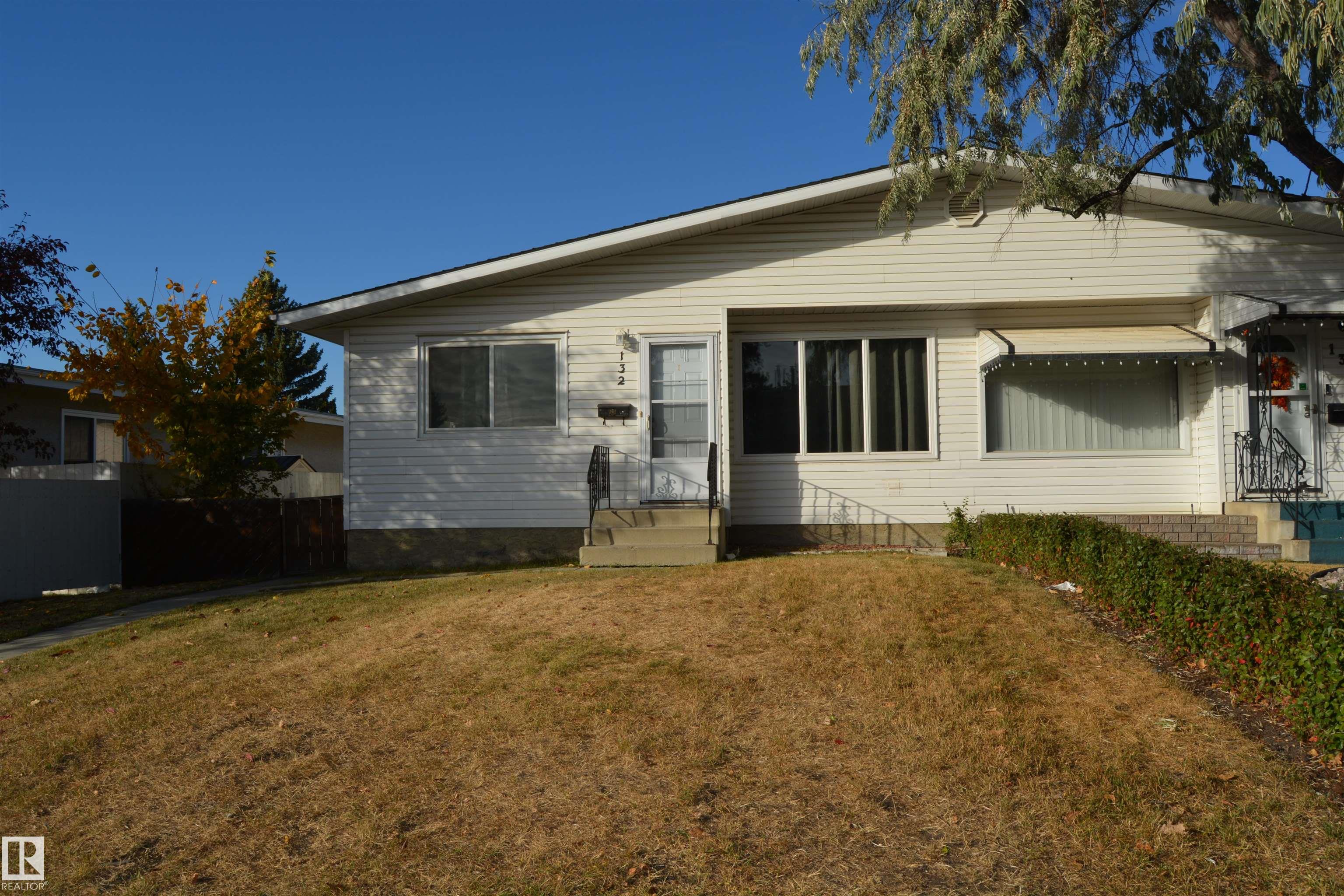 Fifth View of 132 MILLBOURNE Road E, Lee Ridge, Edmonton, Alberta, T6K 0K9