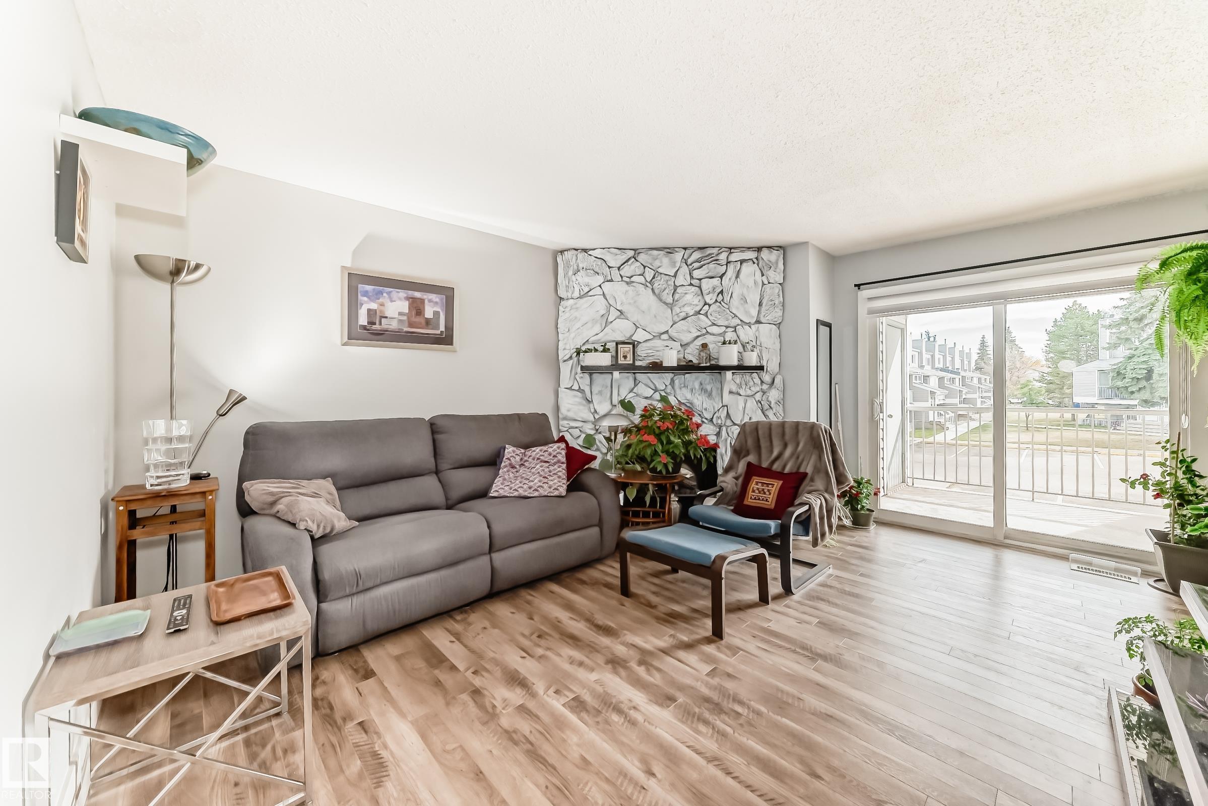 Third View of 310 10404 24 Avenue, Ermineskin, Edmonton, Alberta, T6J 4J7