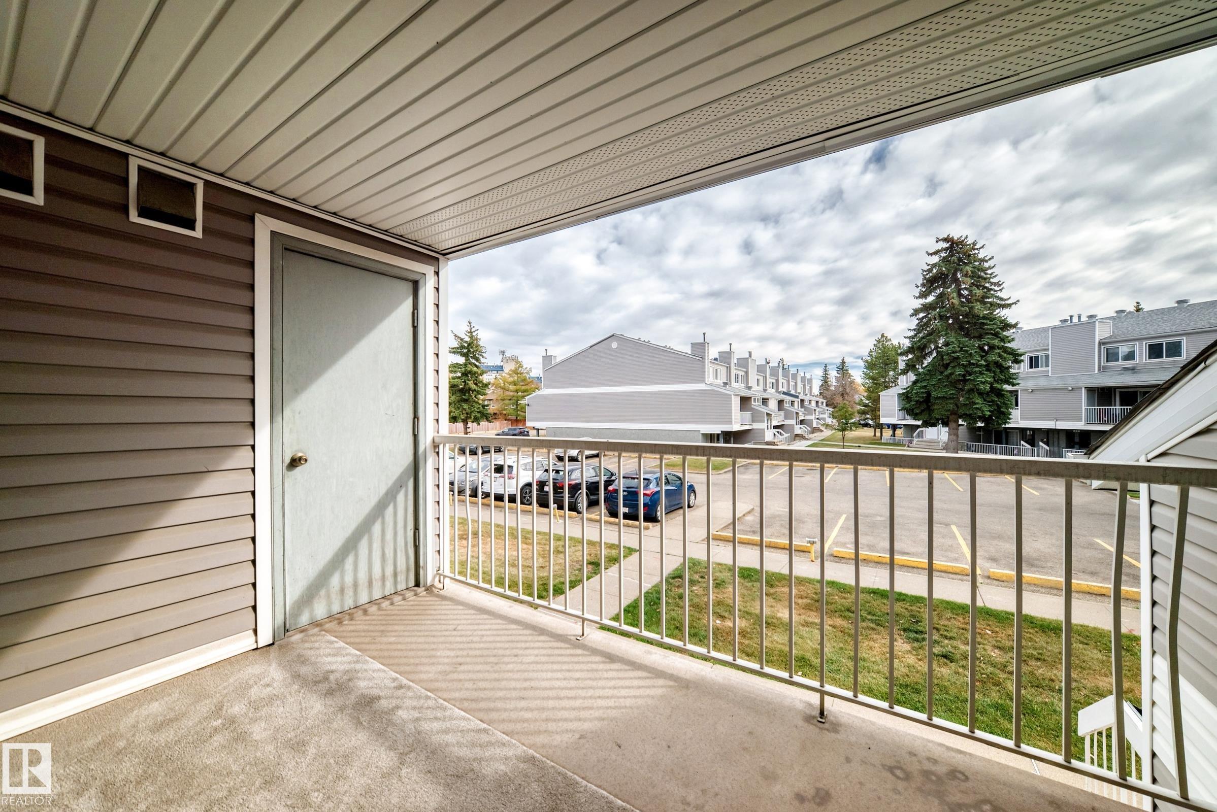 Fourth View of 310 10404 24 Avenue, Ermineskin, Edmonton, Alberta, T6J 4J7