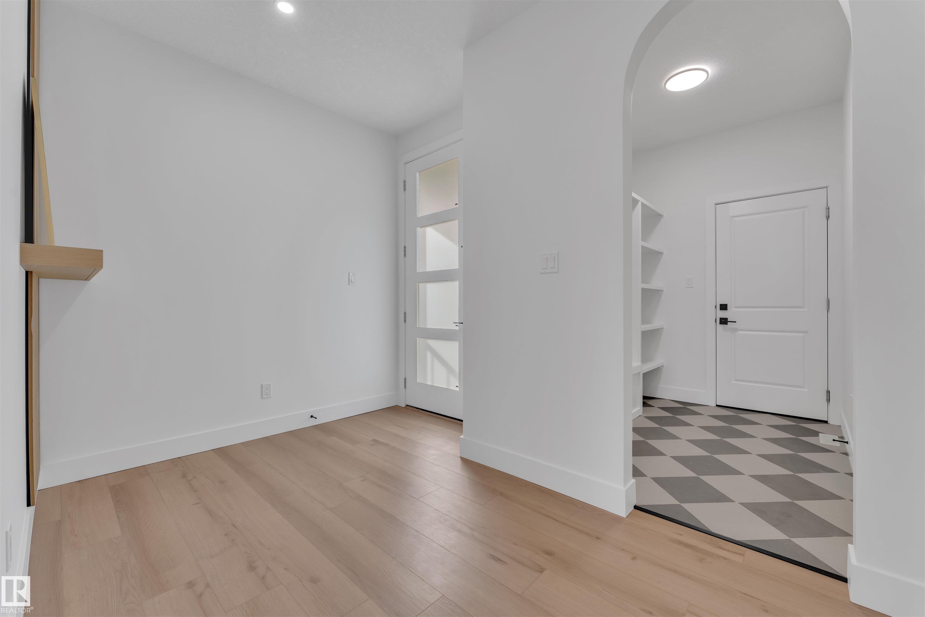 2408 1 AVE SW, E4461942, Alberta,