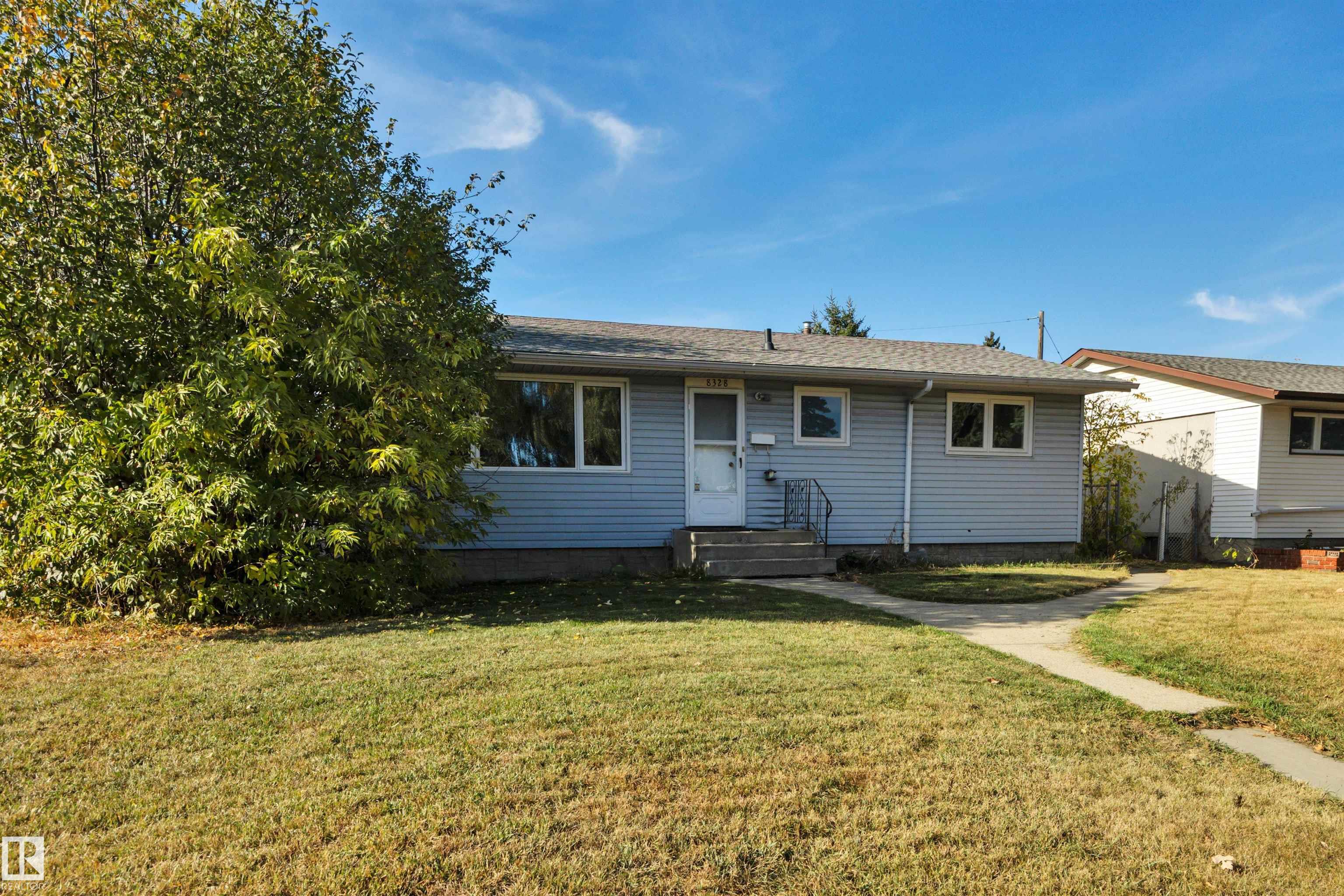 Second View of 8328 165 Street, Elmwood, Edmonton, Alberta, T5R 2R4