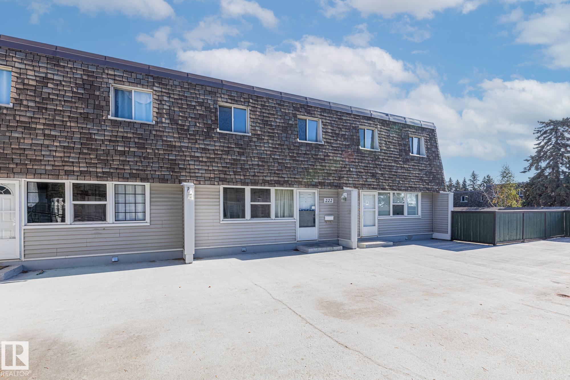 222 VILLAGE ON THE GREEN, E4462194, Alberta,