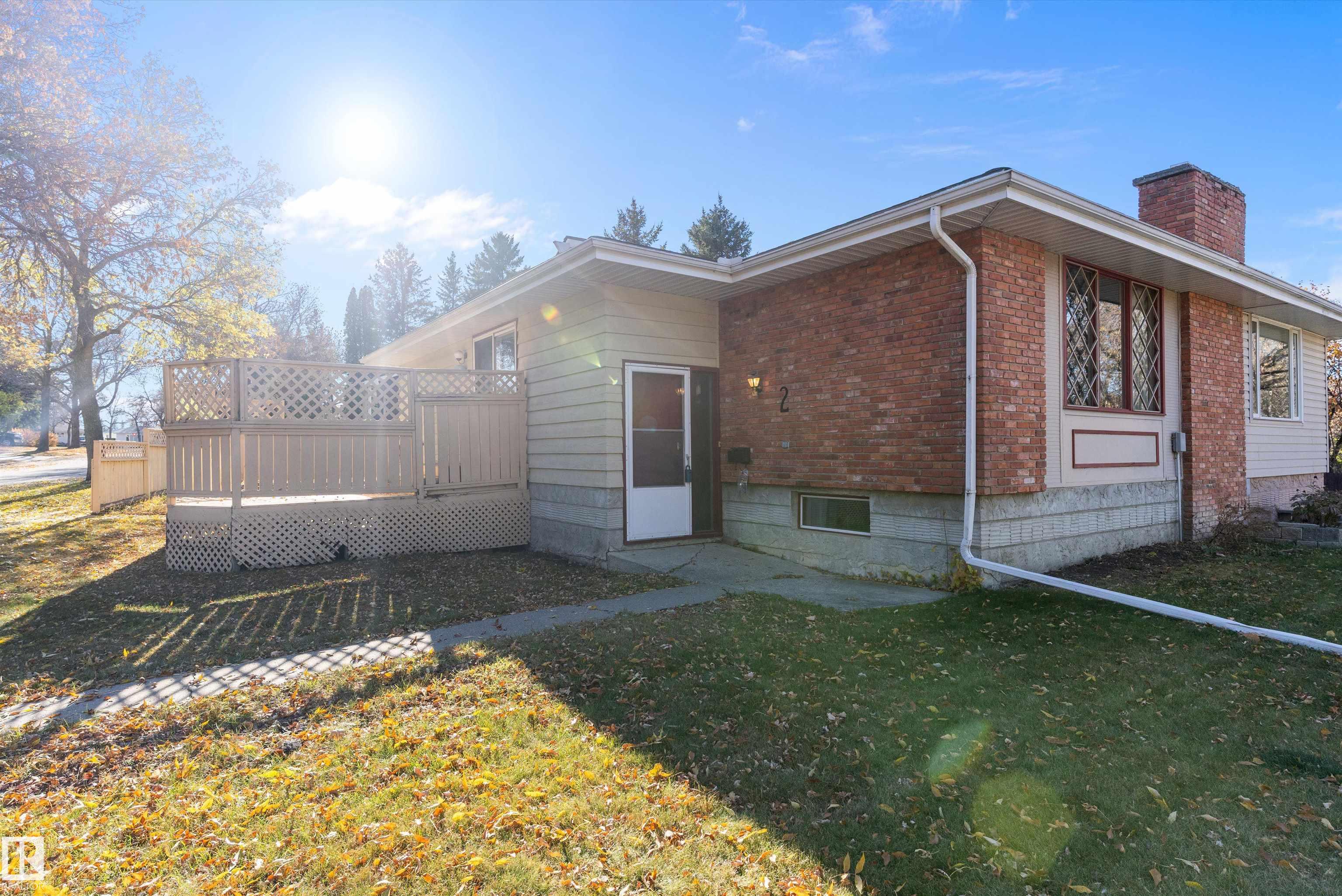 2 GREENBRIER Crescent, E4462276, Alberta,