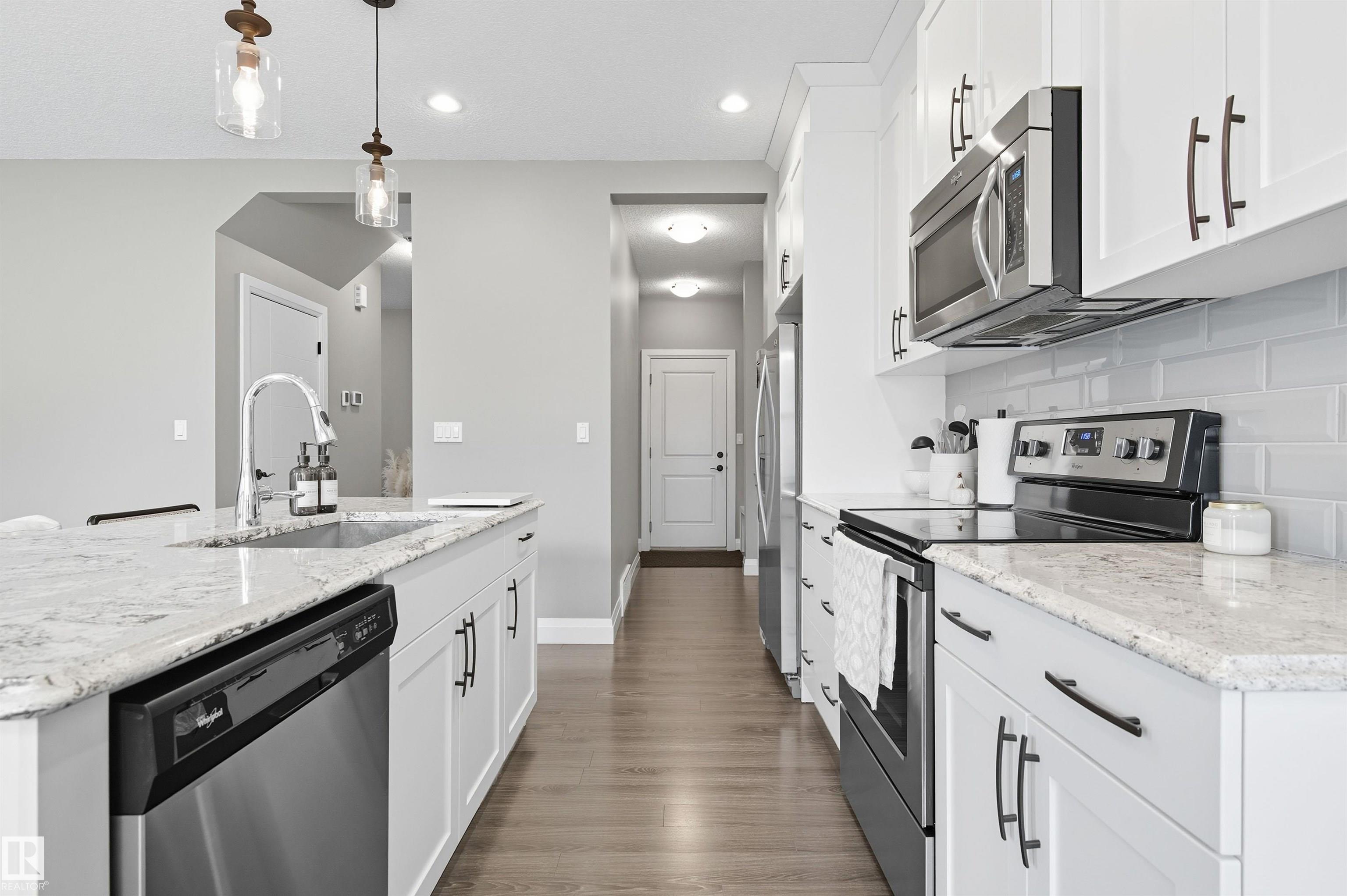 Fifth View of 8534 CUSHING Place, Chappelle Area, Edmonton, Alberta, T6W 3L2