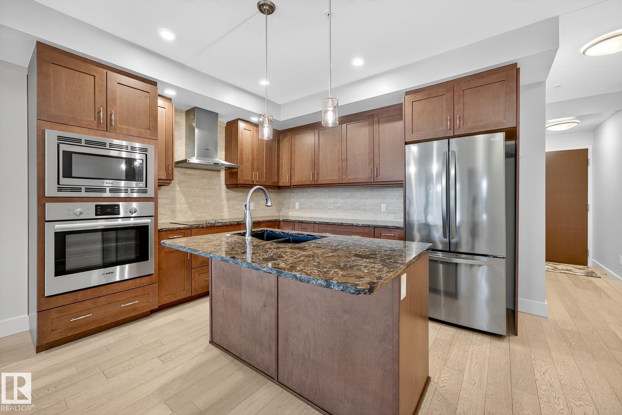 Fifth View of 418 200 BELLEROSE Drive, Oakmont, St. Albert, Alberta, T8N 7P7
