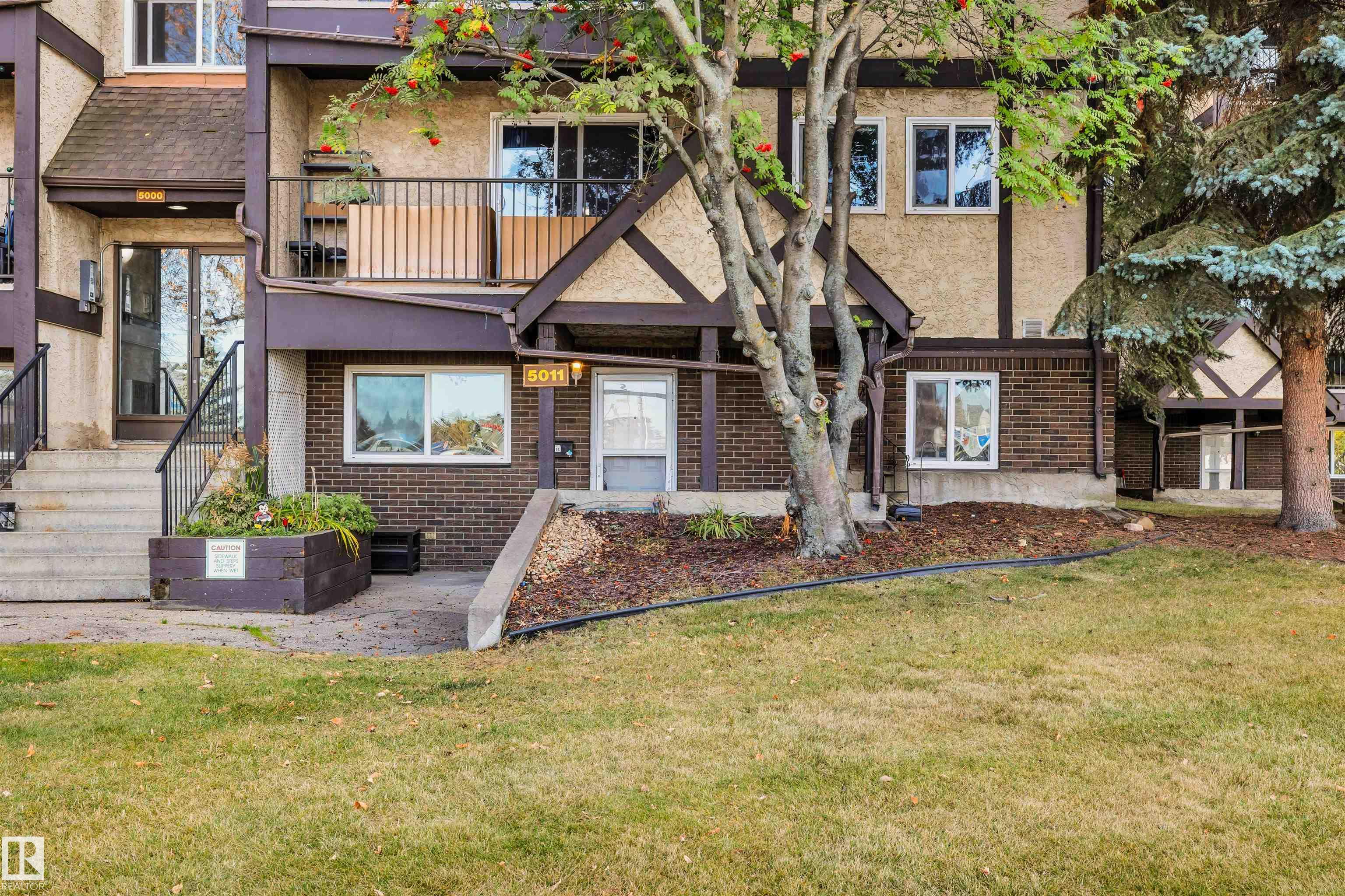 5011 TUDOR Glen, E4462375, Alberta,