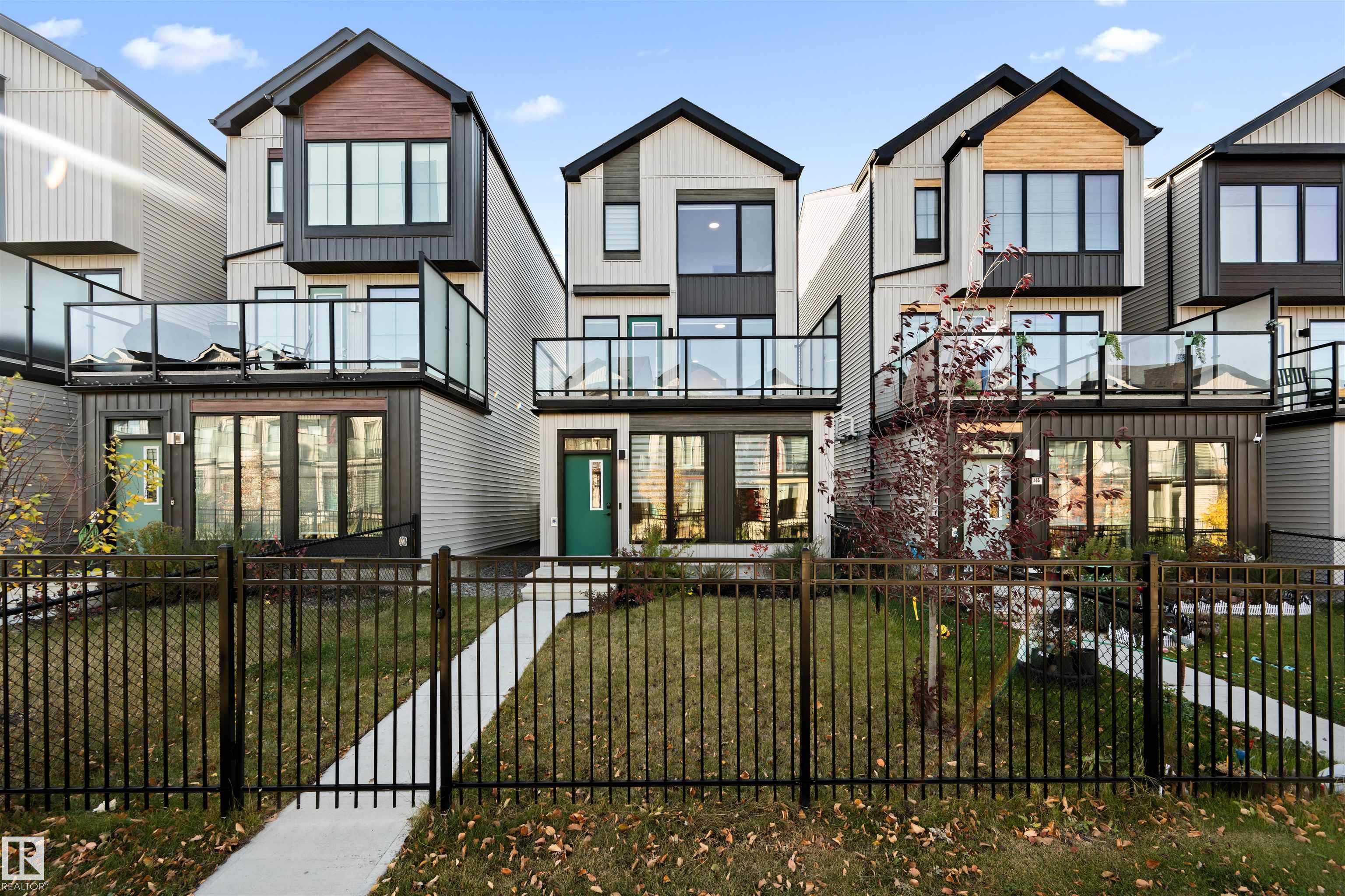 459 39 Street SW, E4462387, Alberta,