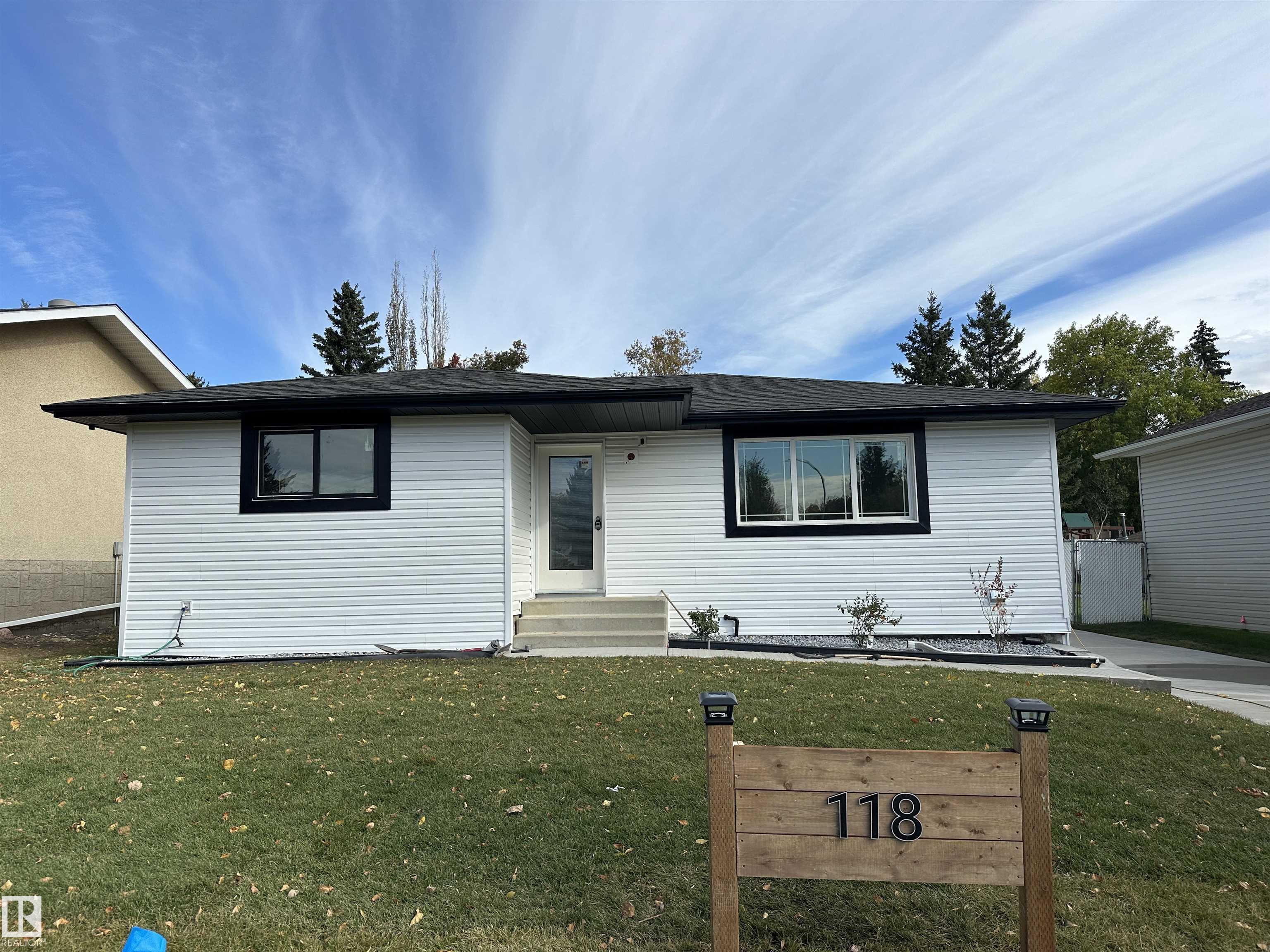 118 GEORGIAN Way, E4462479, Alberta,