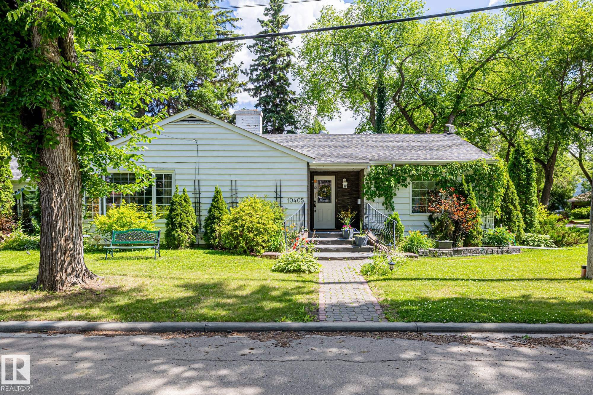 10405 GLENORA Crescent, E4462494, Alberta,