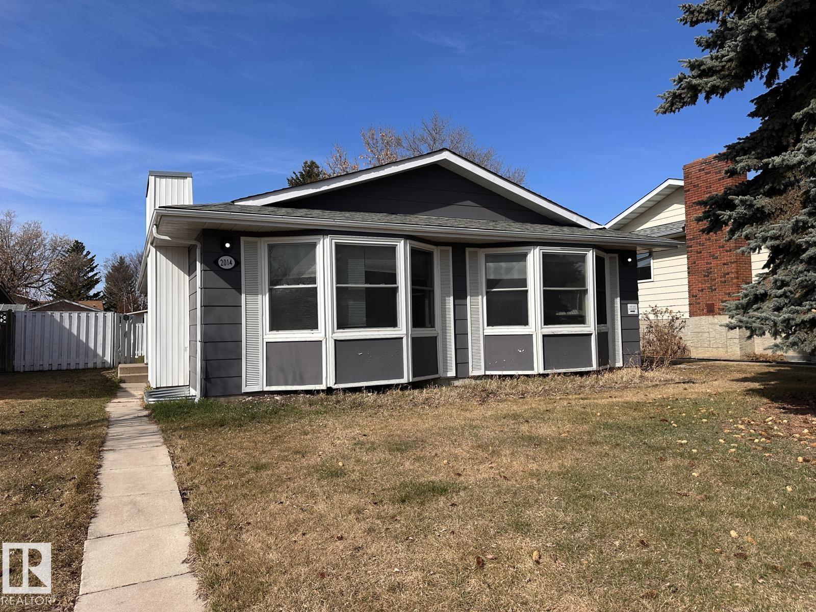 2014 46 Street, E4462518, Alberta,