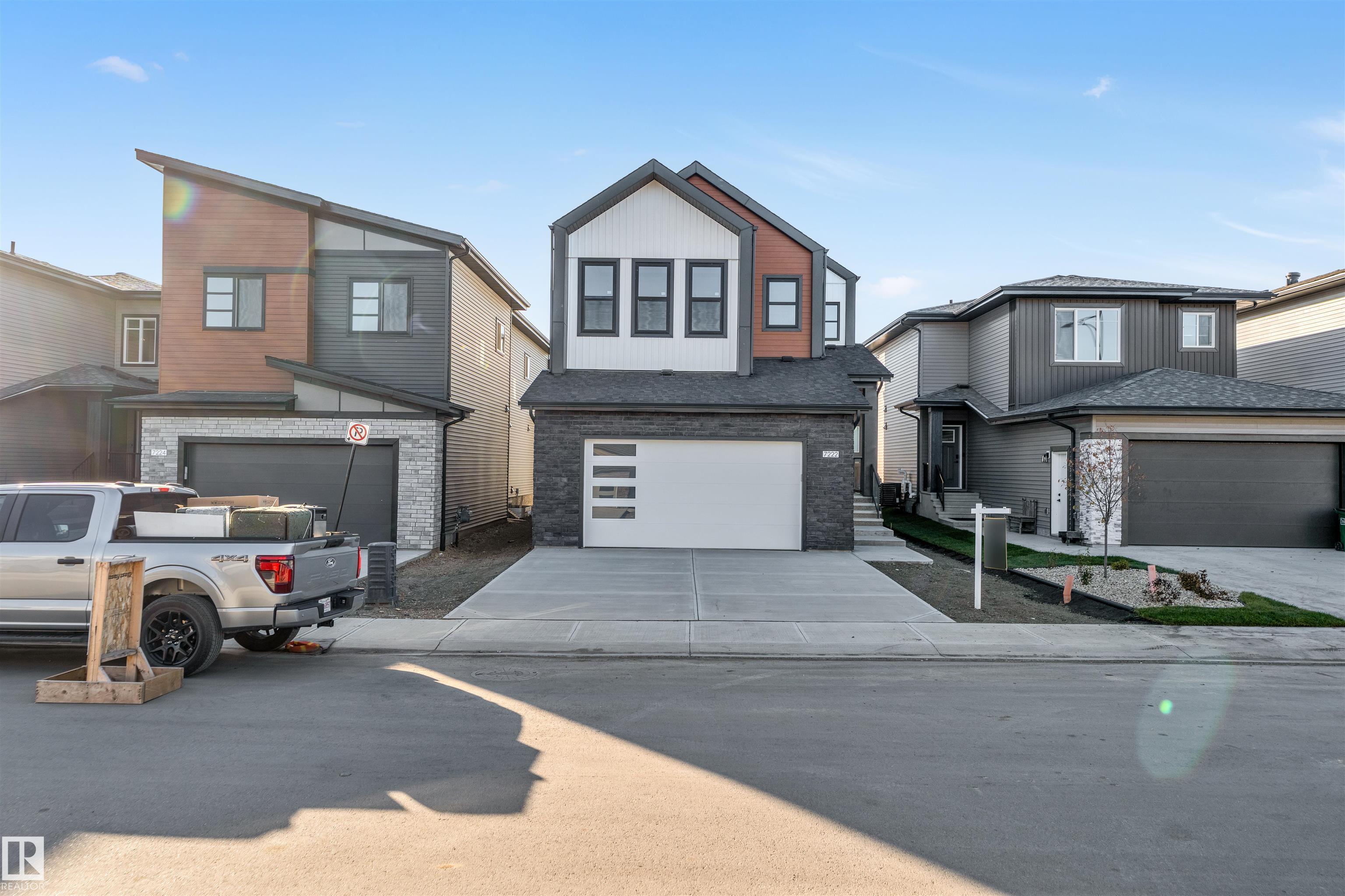 7663 KIMIWAN Crescent, E4462548, Alberta,