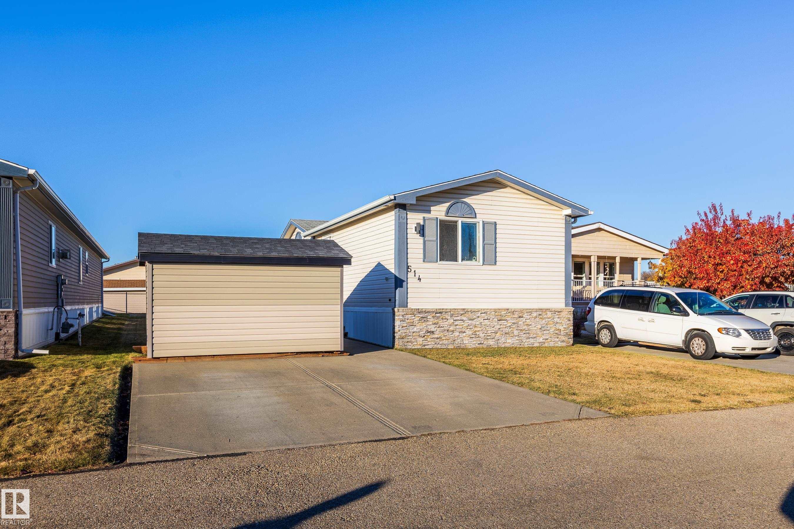 Second View of 514 Maple Wood Crescent NW, Maple Ridge (Edmonton), Edmonton, Alberta, T6P 0A9