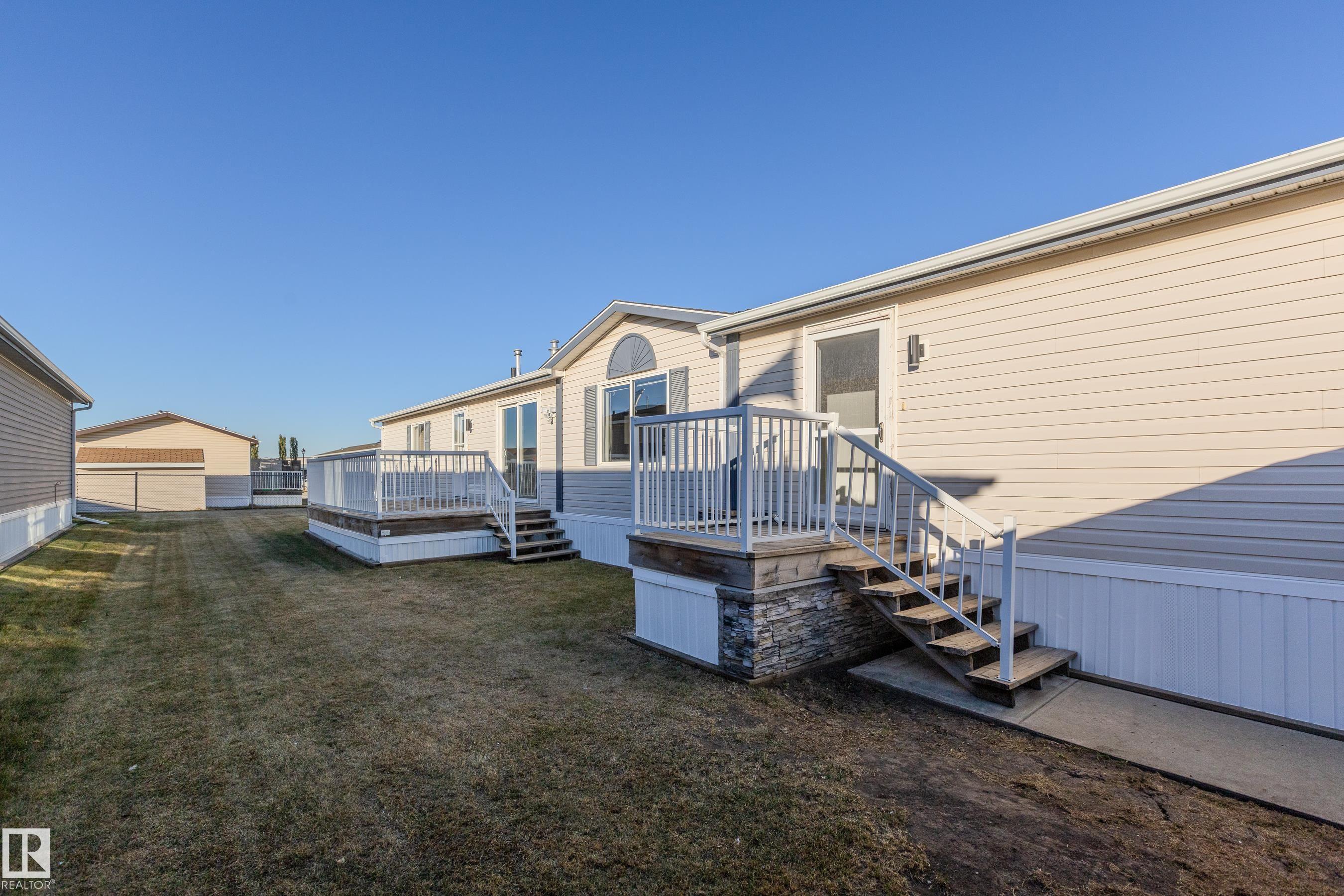 Fourth View of 514 Maple Wood Crescent NW, Maple Ridge (Edmonton), Edmonton, Alberta, T6P 0A9