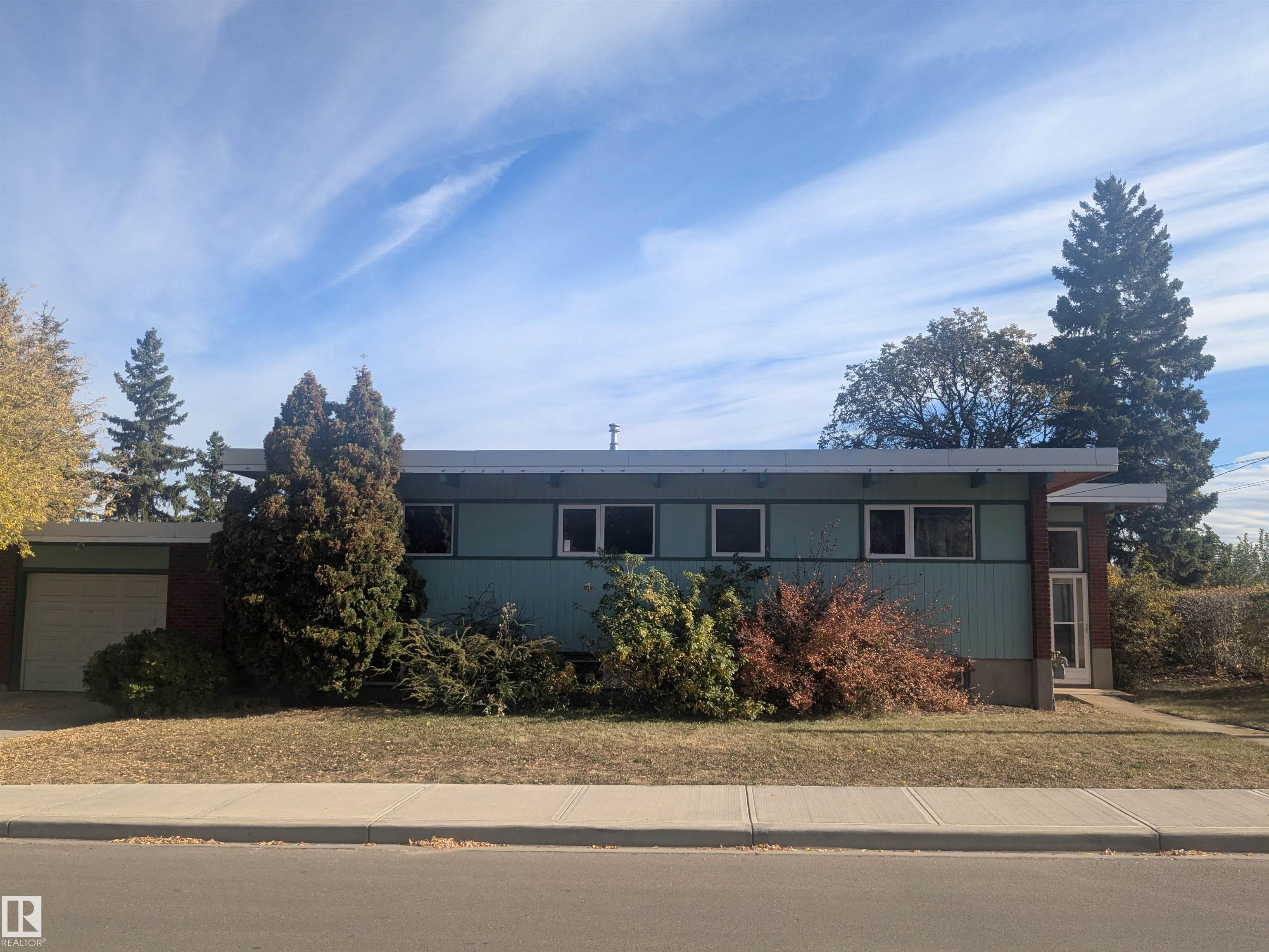 8311 96 Street, E4462673, Alberta,