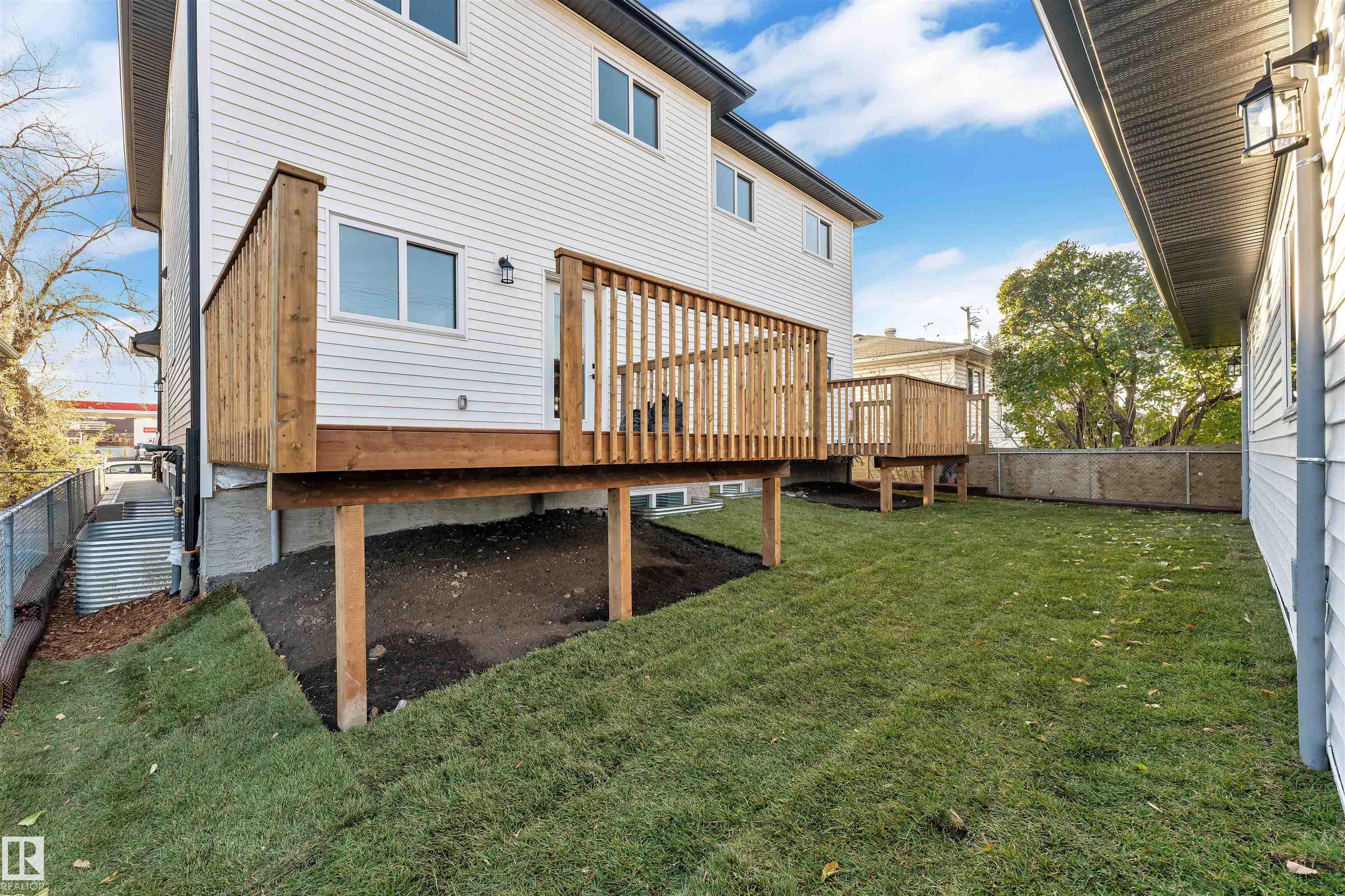 Third View of 9650 63 AVE, Hazeldean, Edmonton, Alberta, T6E 0G5