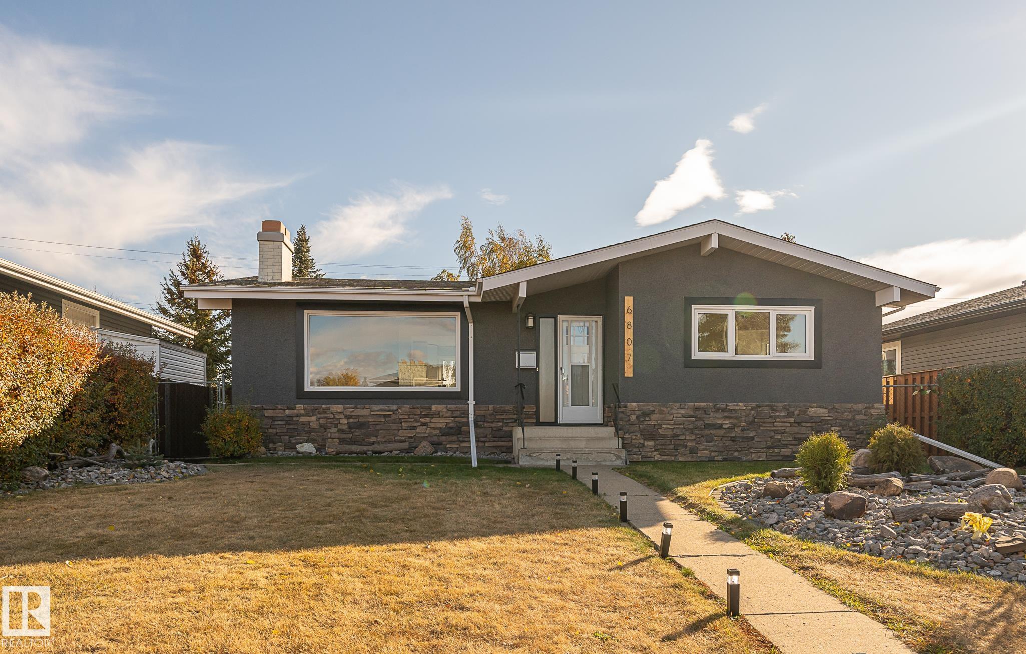 6807 98A Avenue, E4462735, Alberta,